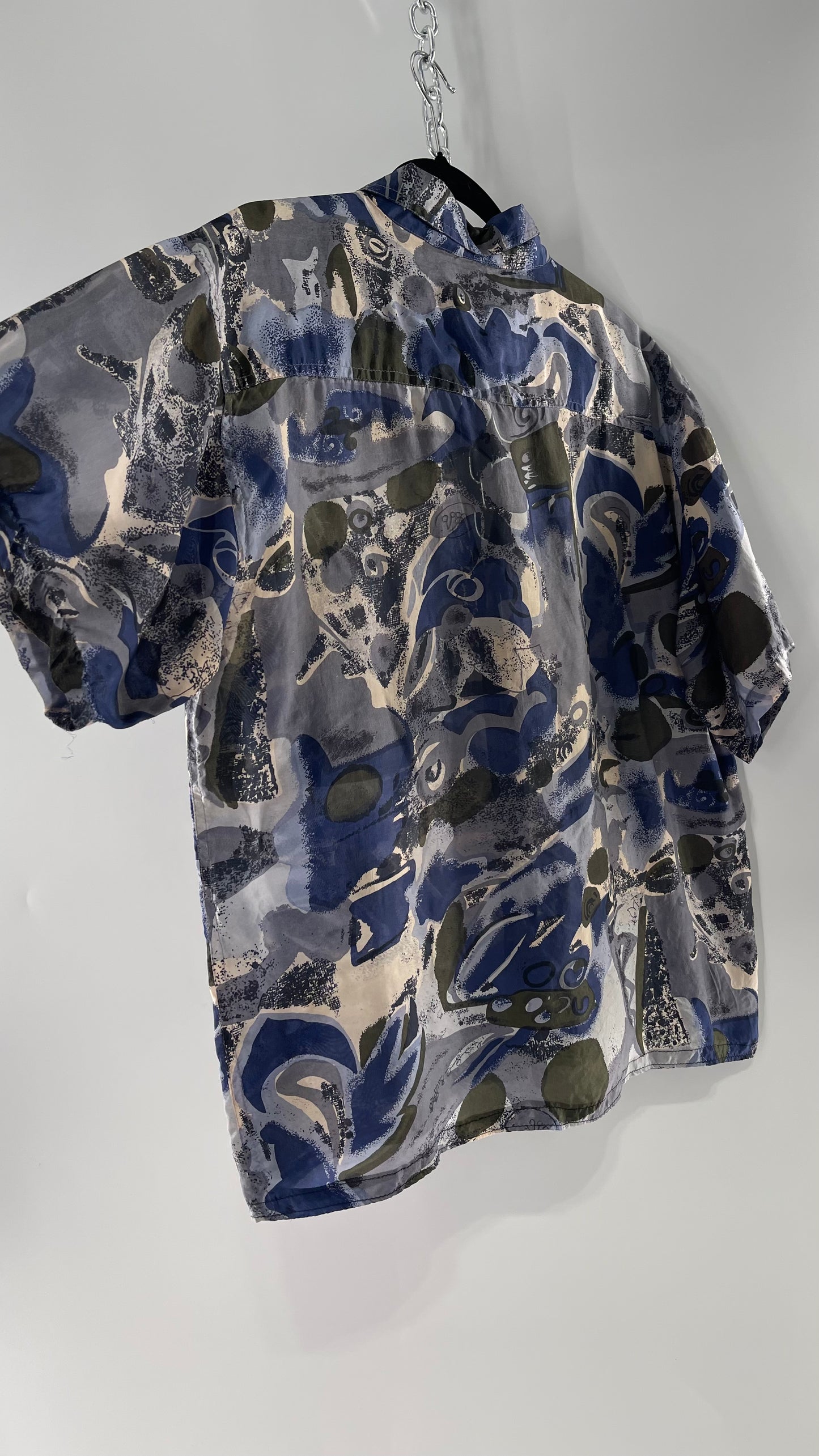 Vintage SURPRISE 100% Silk Blue Green Patterned Short Sleeve Button Up (Medium)