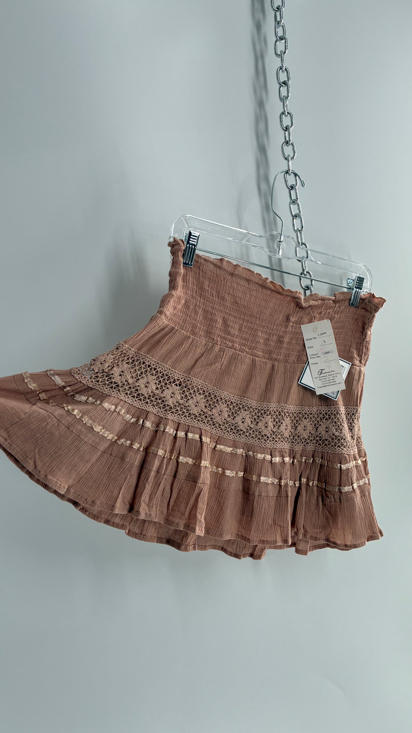 Vintage URthe1 Tan Satin Ribbon and Crochet Lace Mini Skirt (Large)