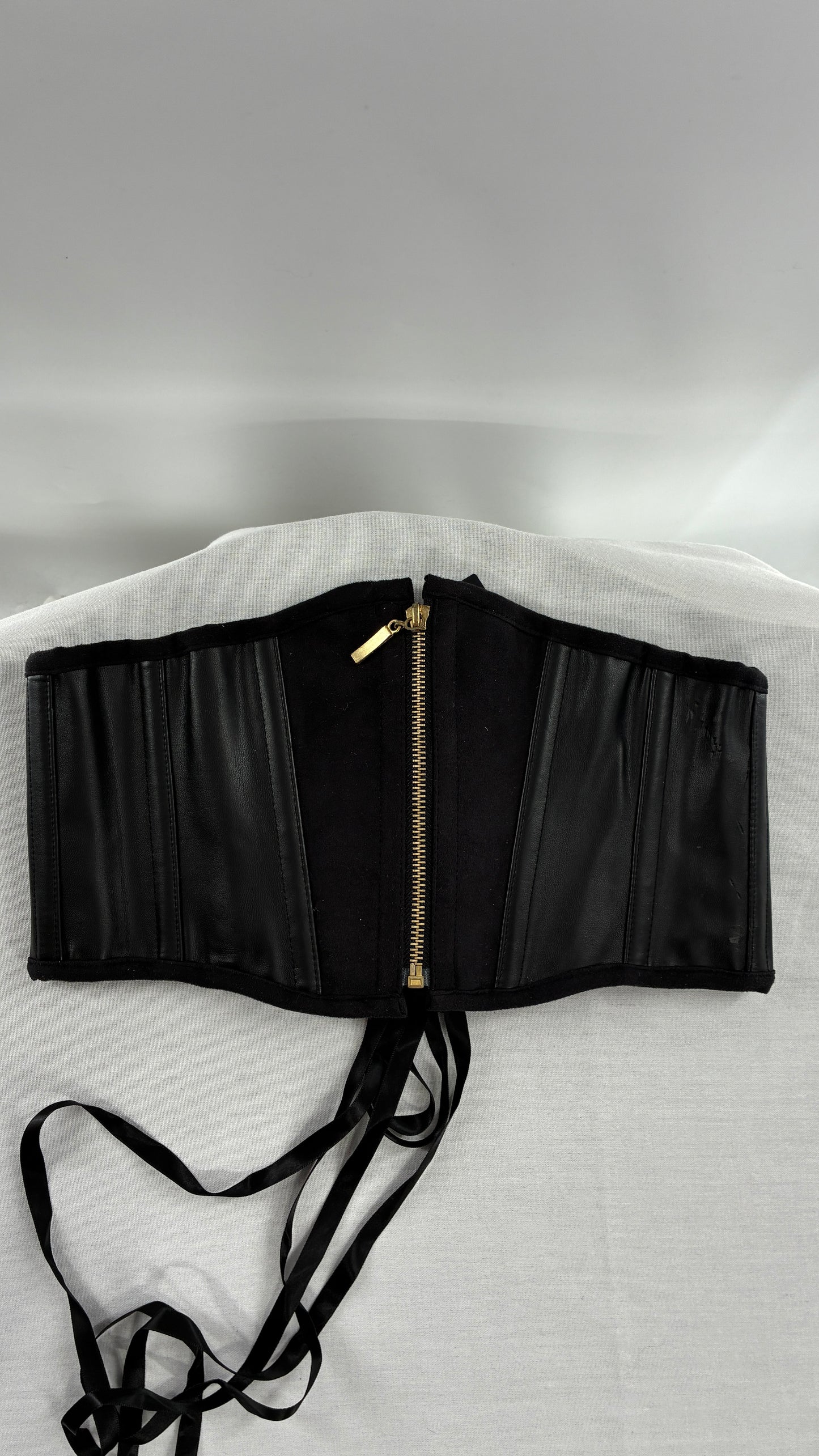 Vintage BACI Lingerie Corseted Zip Front Belt with Boning (Large)