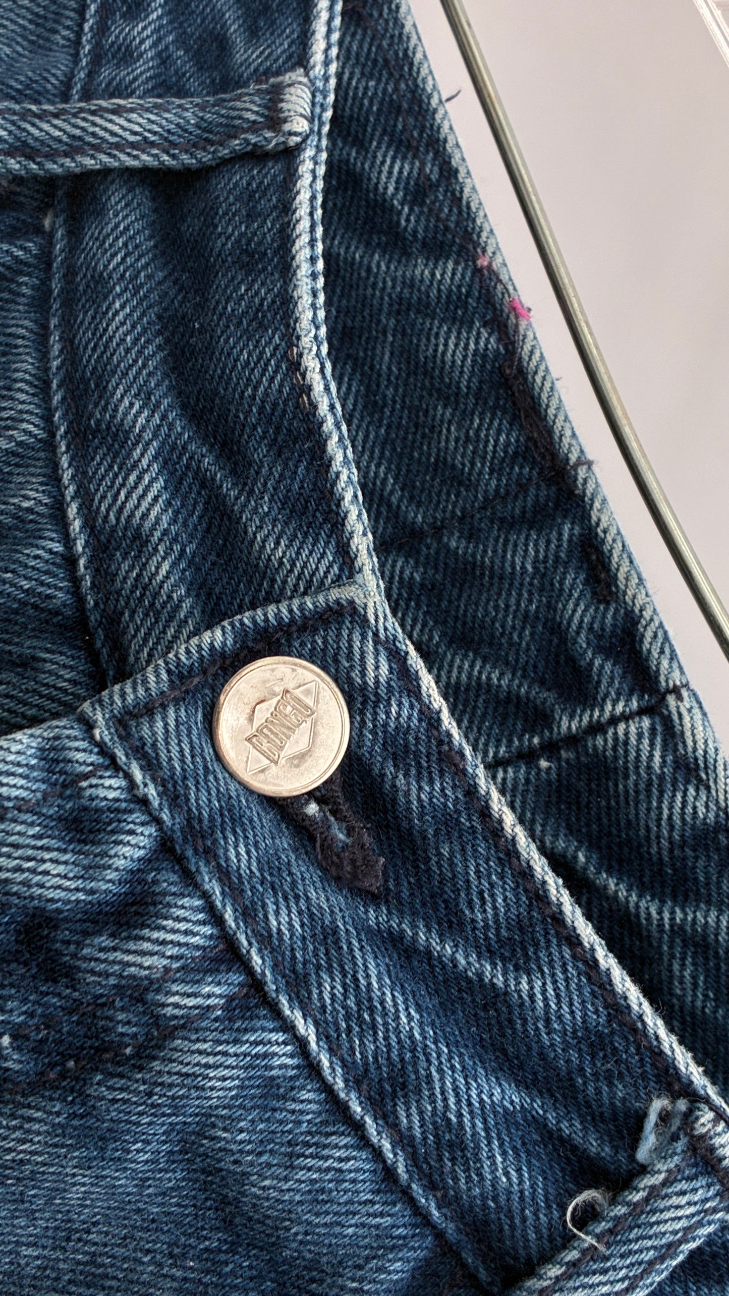 Vintage BONGO Ultra High Waisted Jeans (5)
