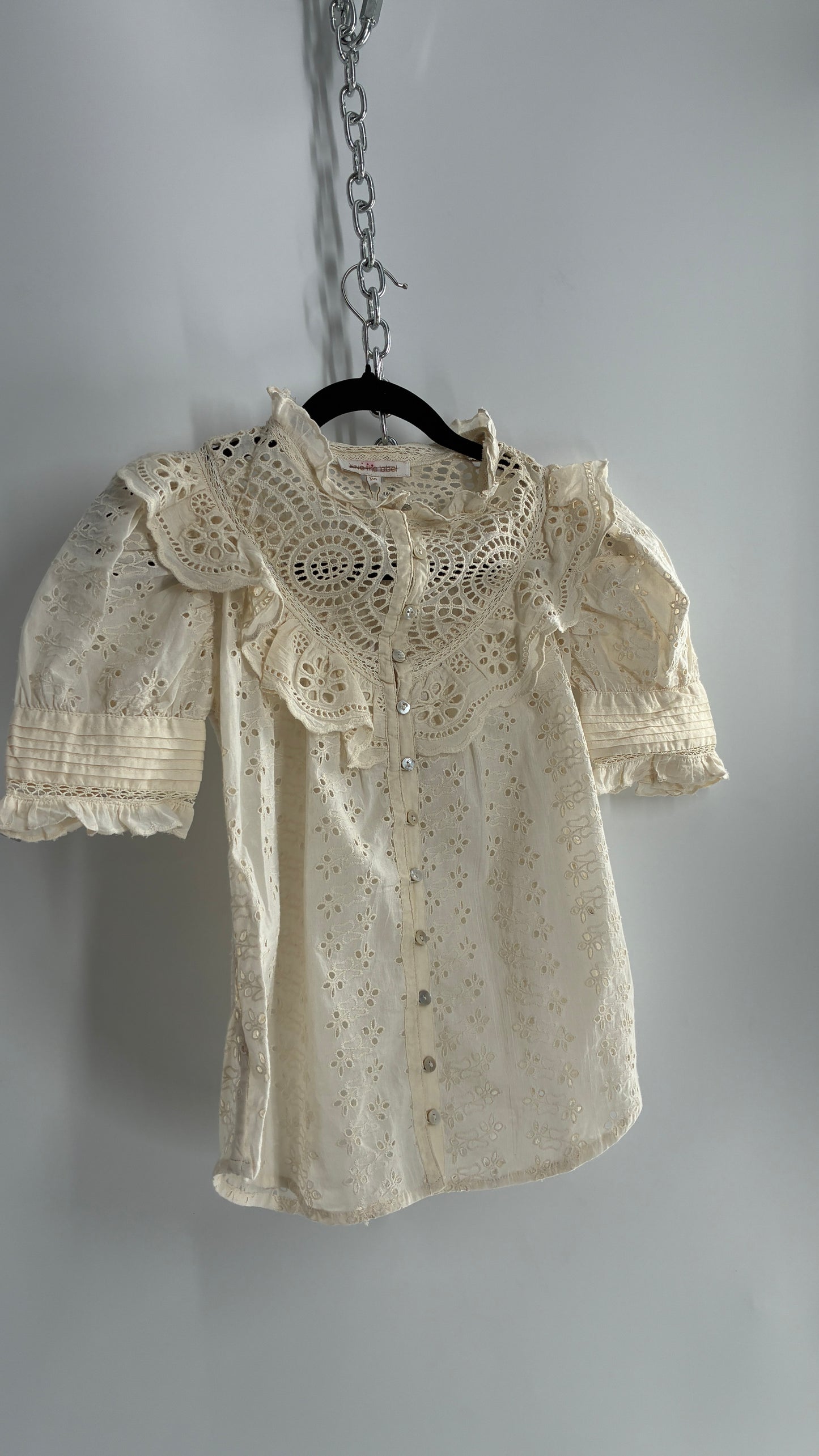 Love the Label Off White Button Front Puff Sleeve, Lace Eyelet Blouse (XS)
