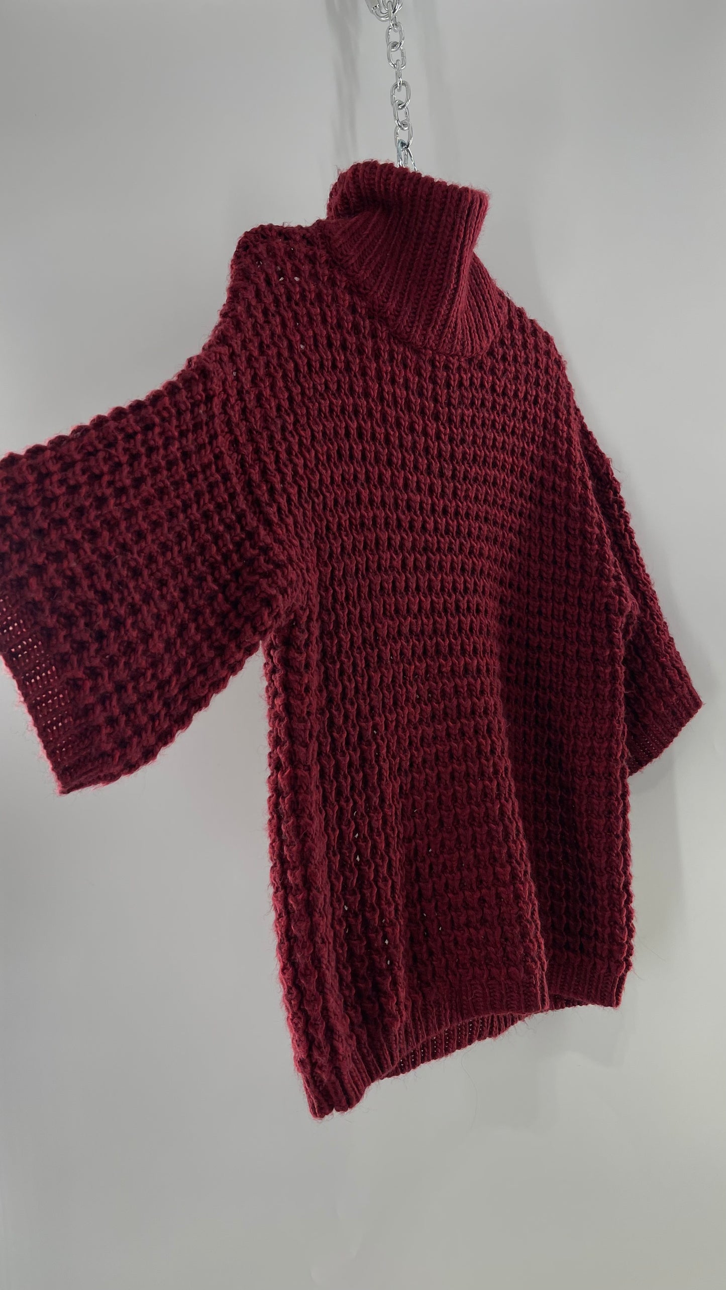 Anthropologie Thick Knit Burgundy/Maroon Short Sleeve Slouchy Turtle/Mock Neck Sweater (Large)