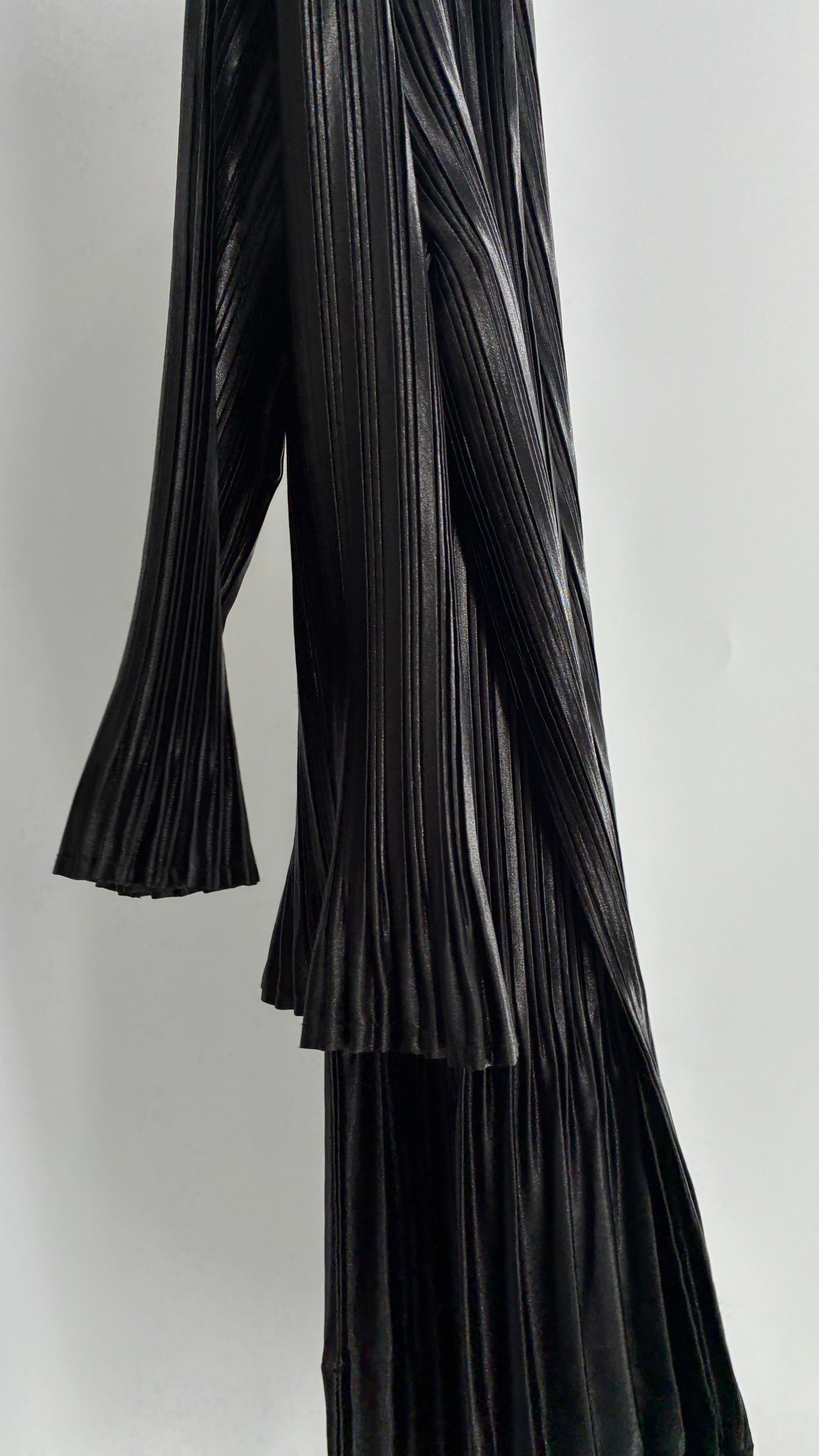 Vintage MINI PLEATS Black Tiered Dress (M-L)