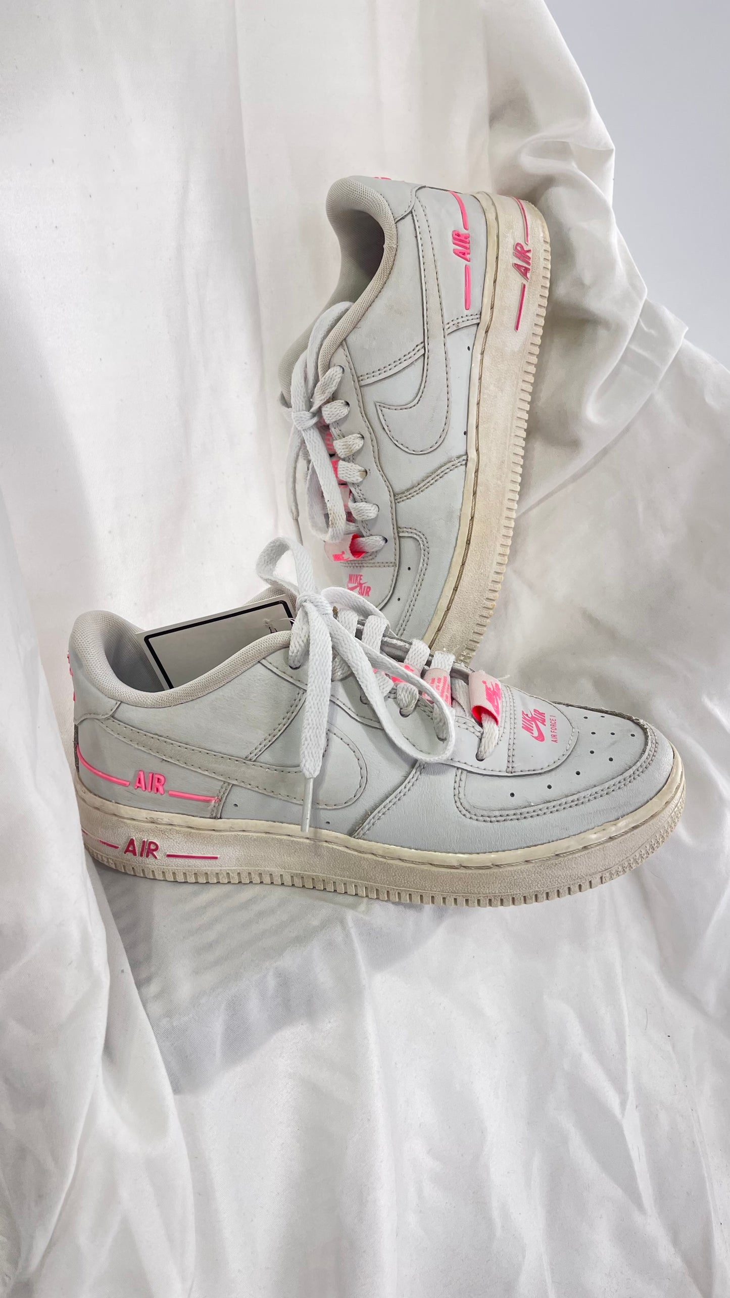 Custom Nikes Worn White with Tags on Laces and Neon Pink Details (4Y)