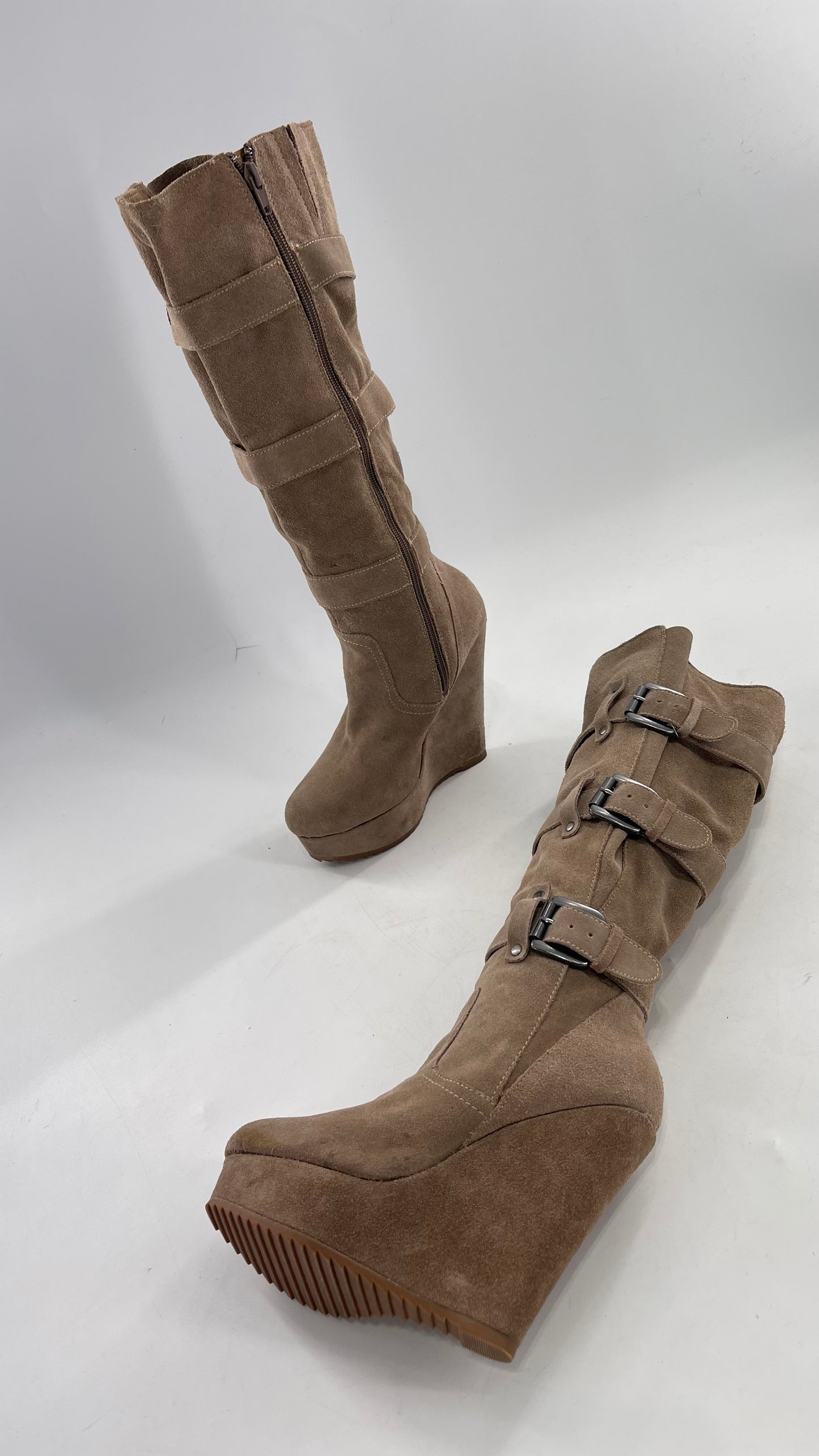 Vintage Bakers Genuine Suede Leather Gray/Tan Wedge Platform Knee High Boots with Gun Metal Buckles (6)