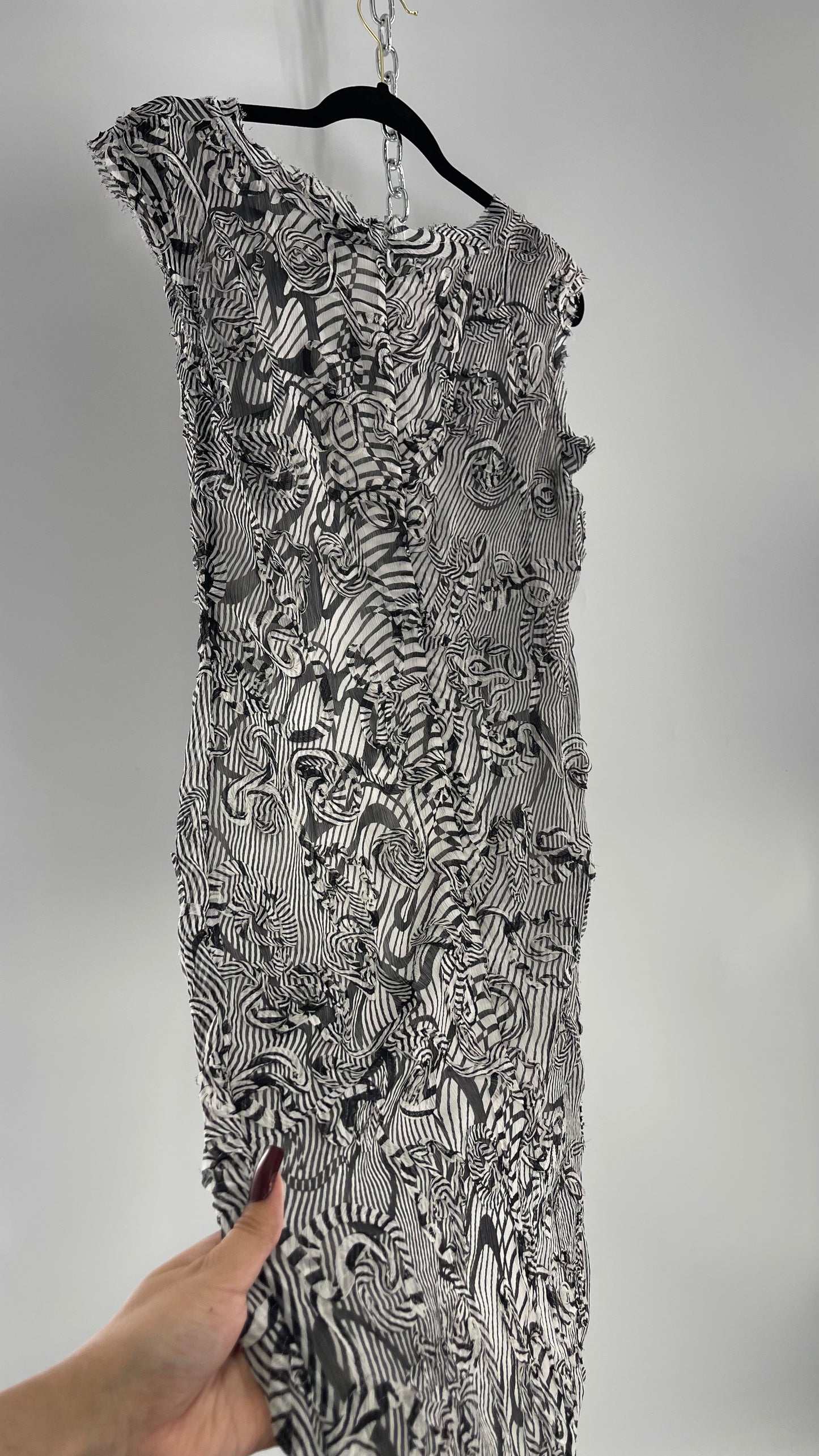 Vintage J. Peterman Black and White Midi Dress with Embroidered Details (10)