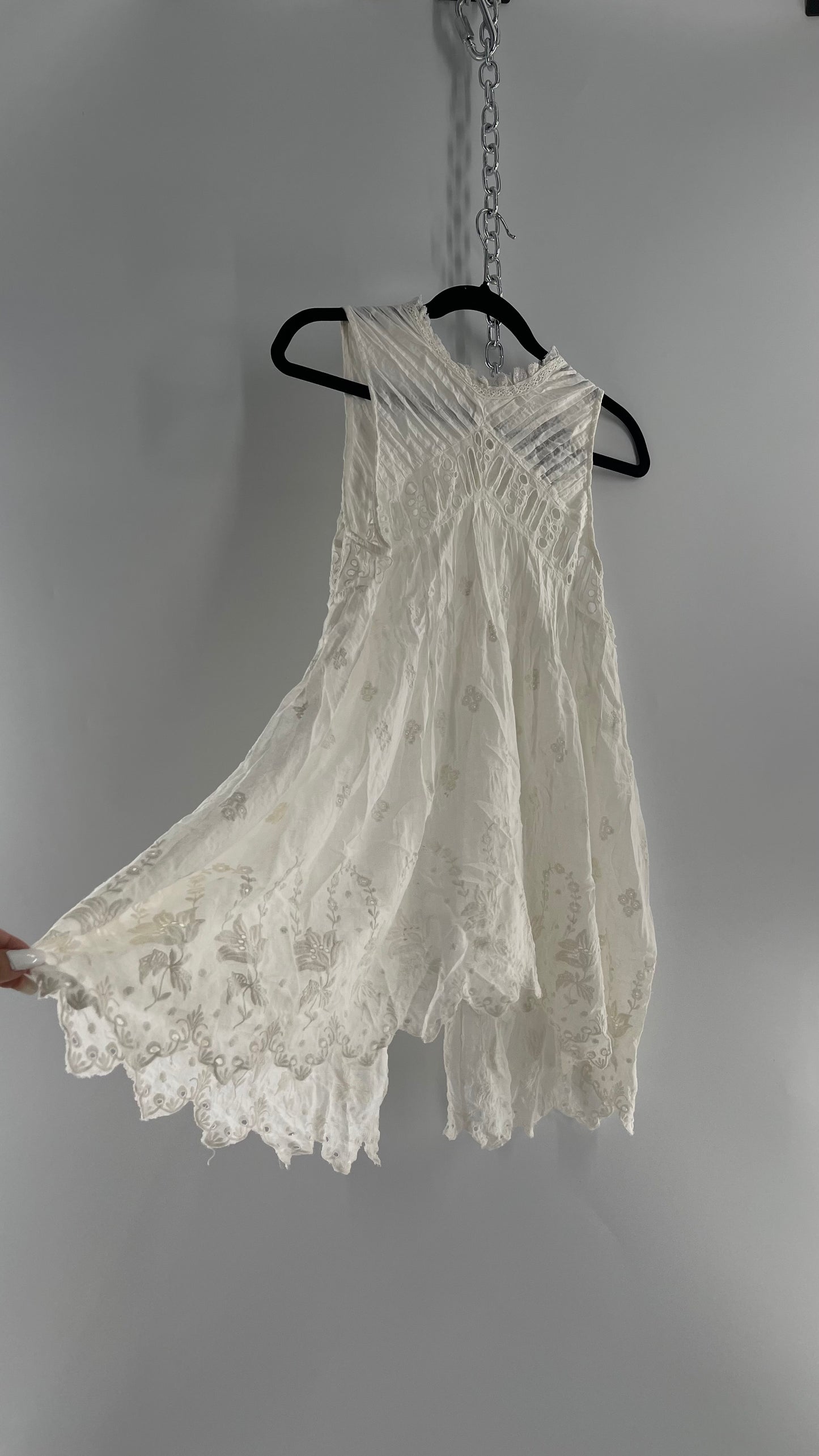 Free People White Cotton Eyelet Embroidered Lace Tank with Pleating, Buttoned and Slit Back (Small)