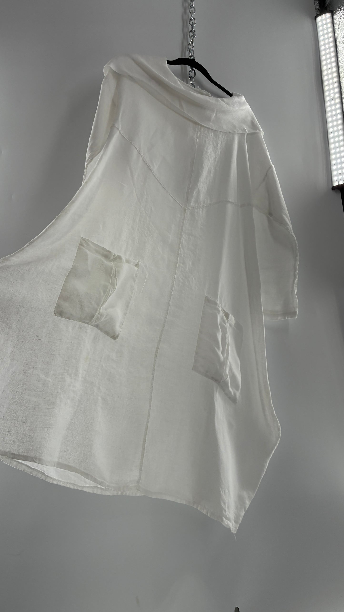 Vintage White 100% Linen Made in Italy Blouse Dress (Large)