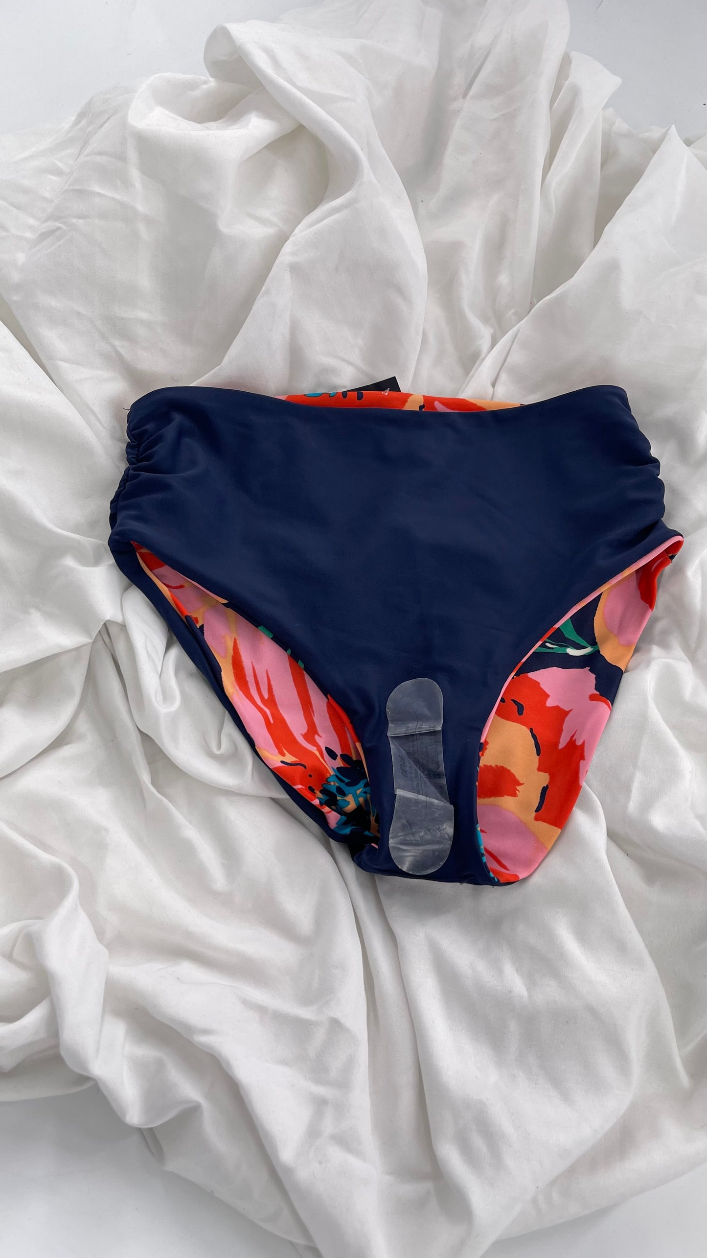 AERIE Reversible Navy Blue Mid Rise Full Coverage Floral Bottoms NWOT (Small)