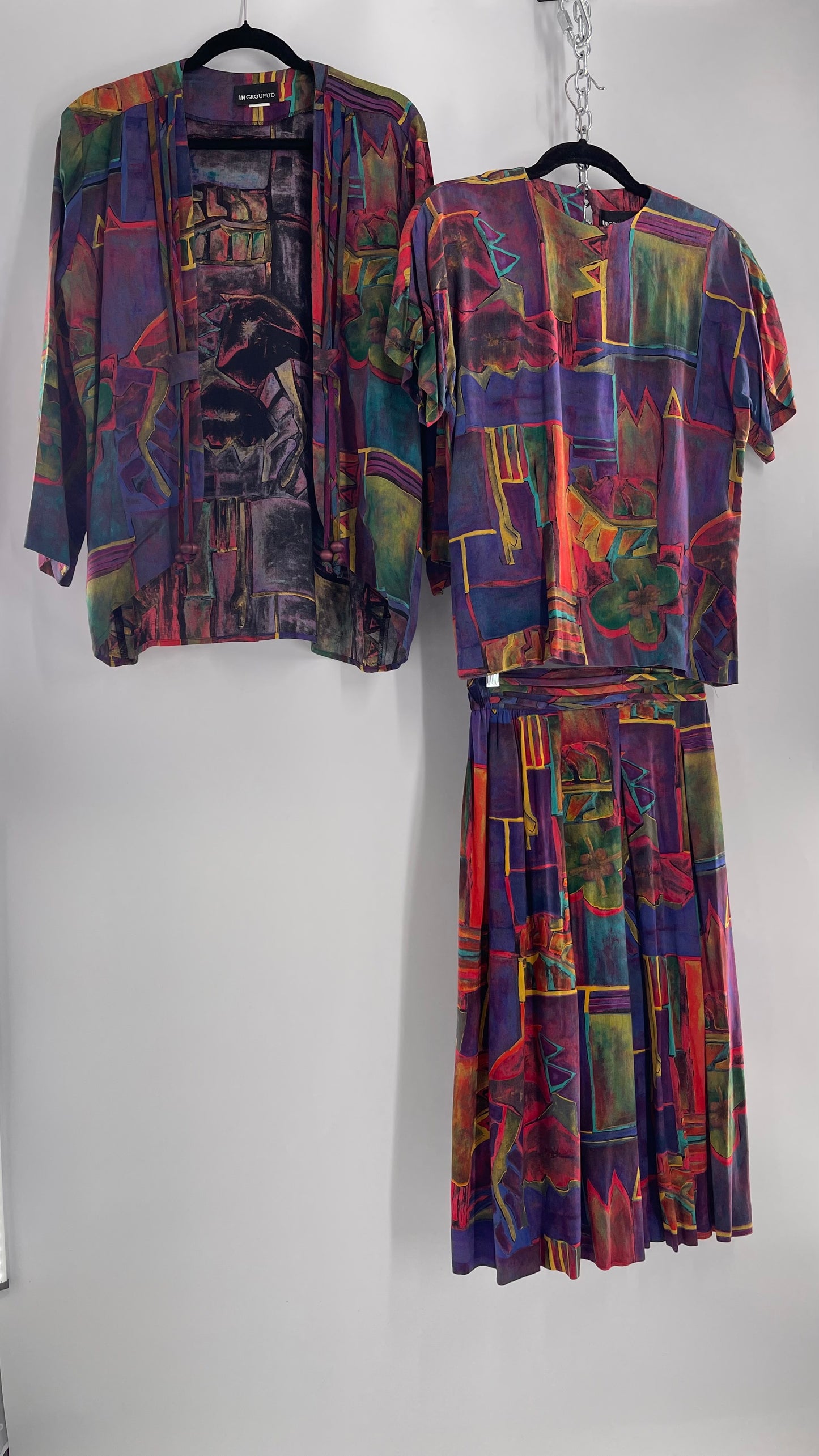Vintage INGROUP LTD Abstract Art Girl 3pc Set -Skirt,T and Cape (2)