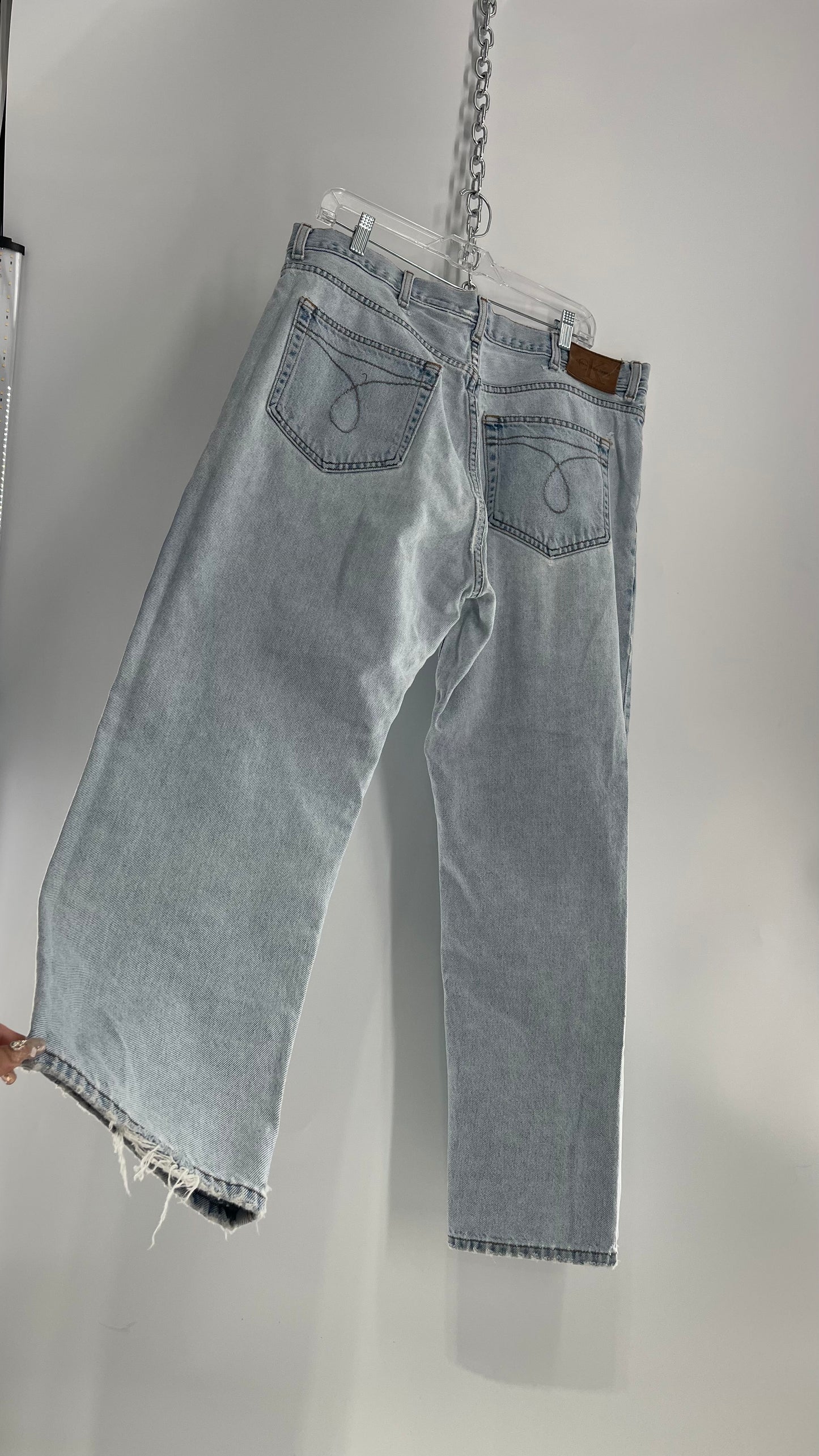 Vintage Calvin Klein Light Wash Jeans (38)