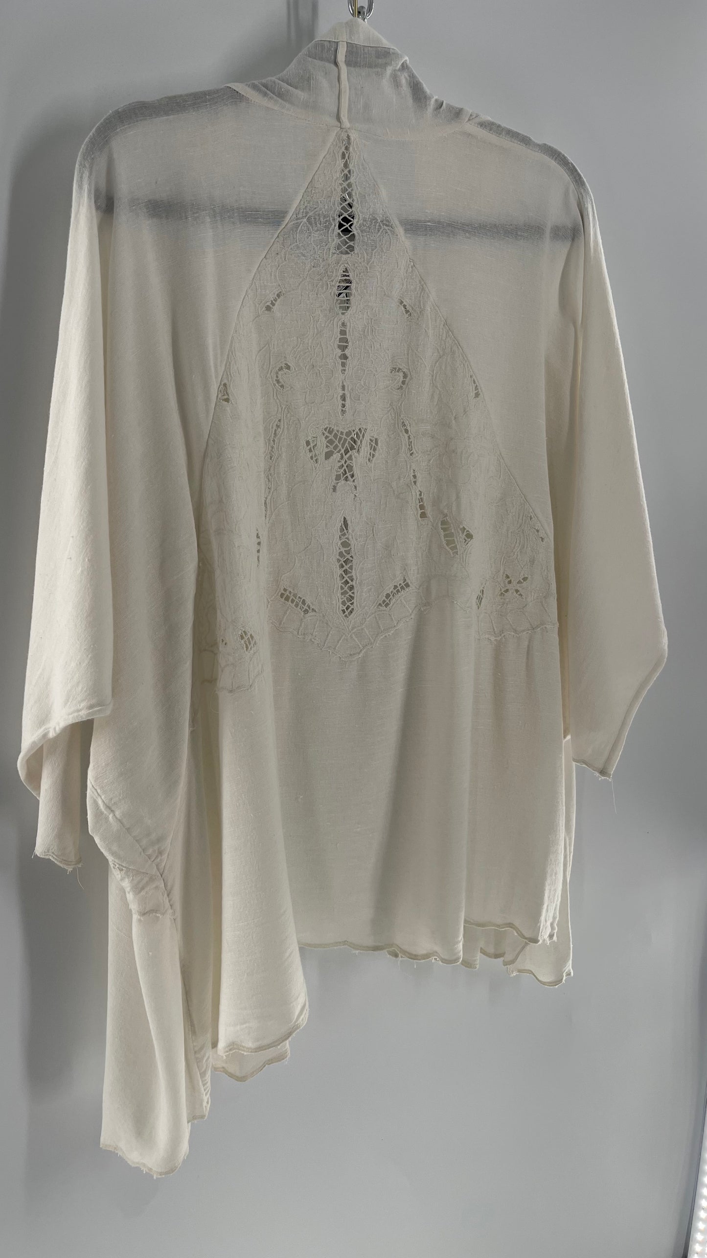 Intimately Free People Linen/Cotton White Cape with Embroidery Design (Medium)