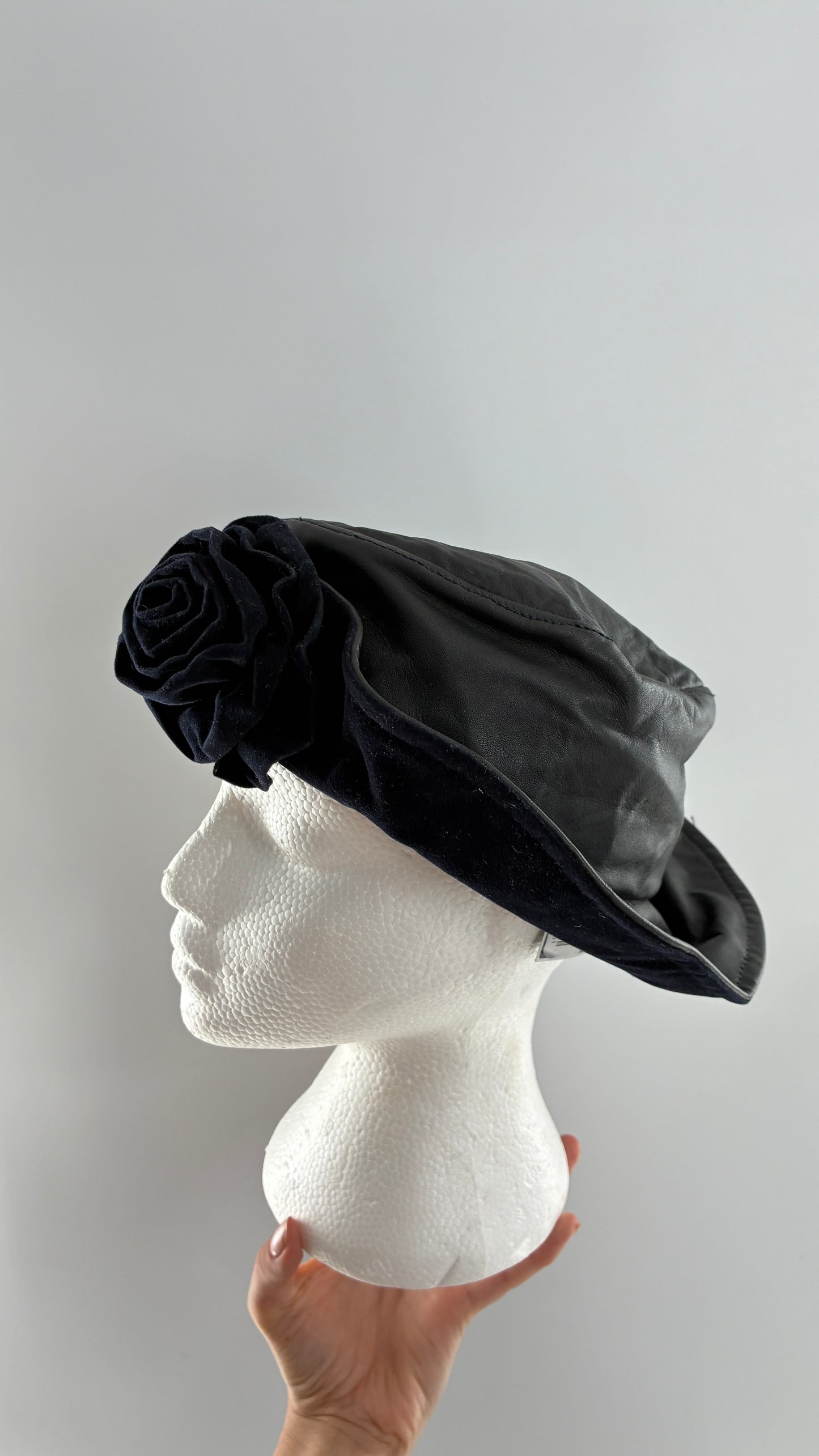 Vintage HENSCHEL HAT CO Missouri Leather Bucket Hat with Rosette (Medium)