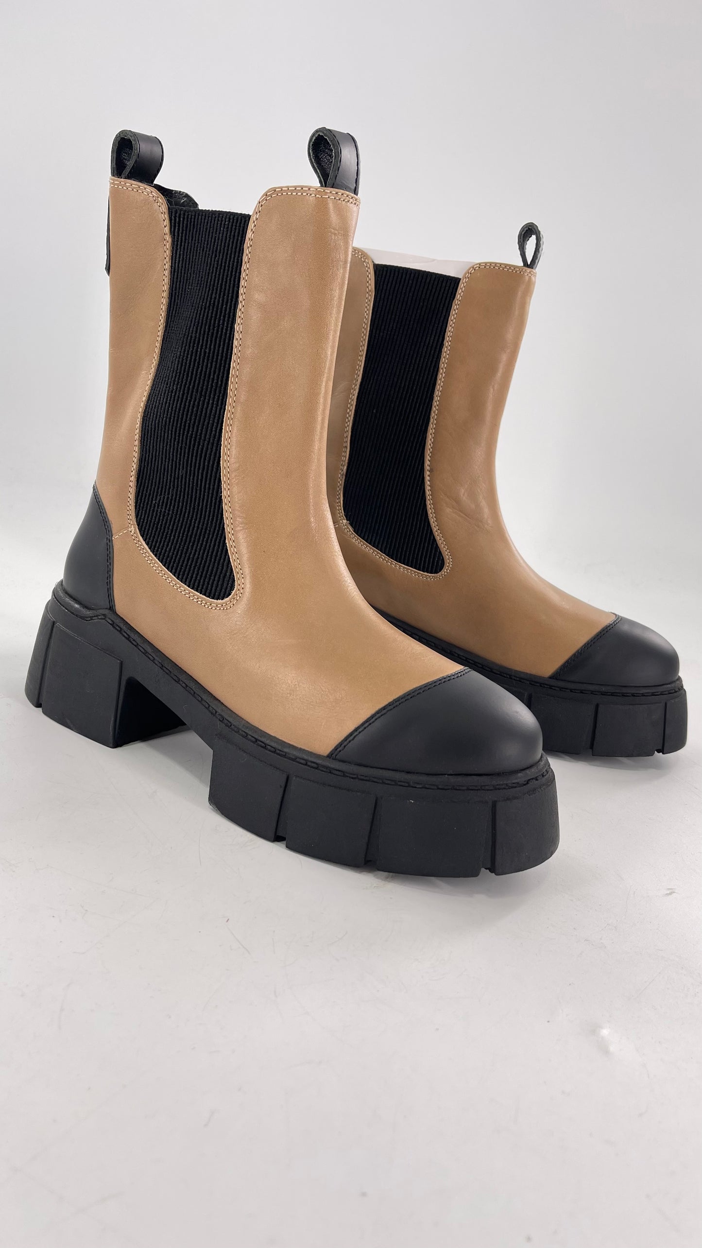 Free People James Chelsea Boot Tan with Chunky Heel and Raised Platform Sole (37.5)