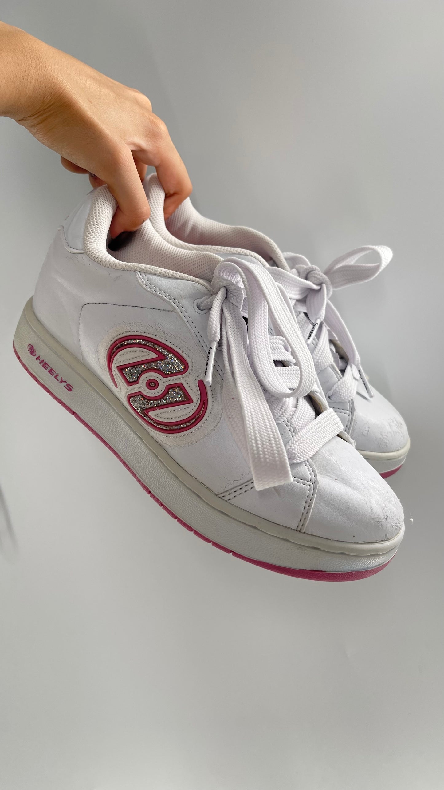 Vintage Scuffed Up White Pink Glitter Heelys (7)