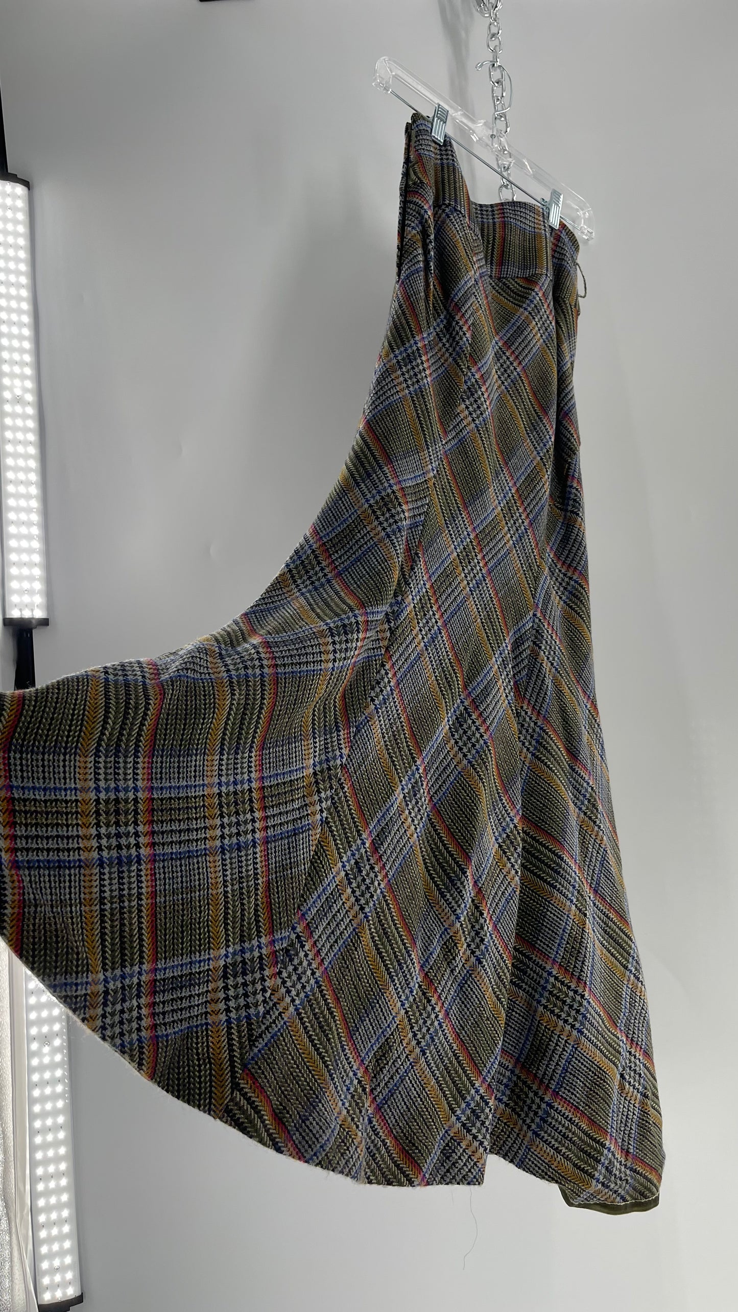 Elevenses 87% Wool Plaid Asymmetric Swirl Seam and Pleated Voluminous Hem (0)