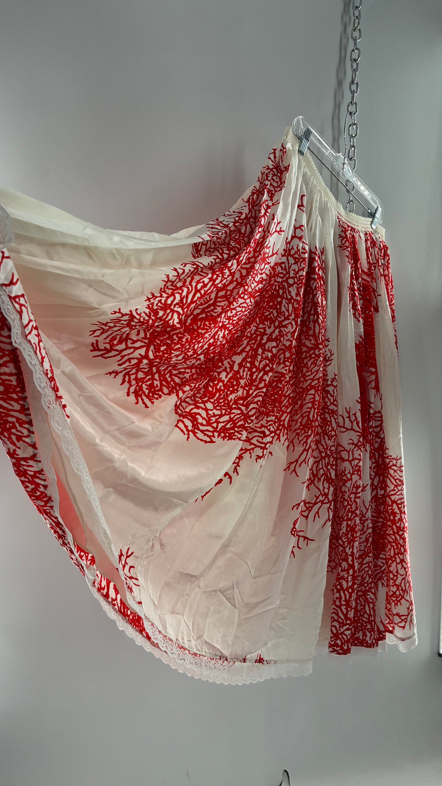 Handmade Vintage Full Length Voluminous Silky Skirt with Red Design (Large)