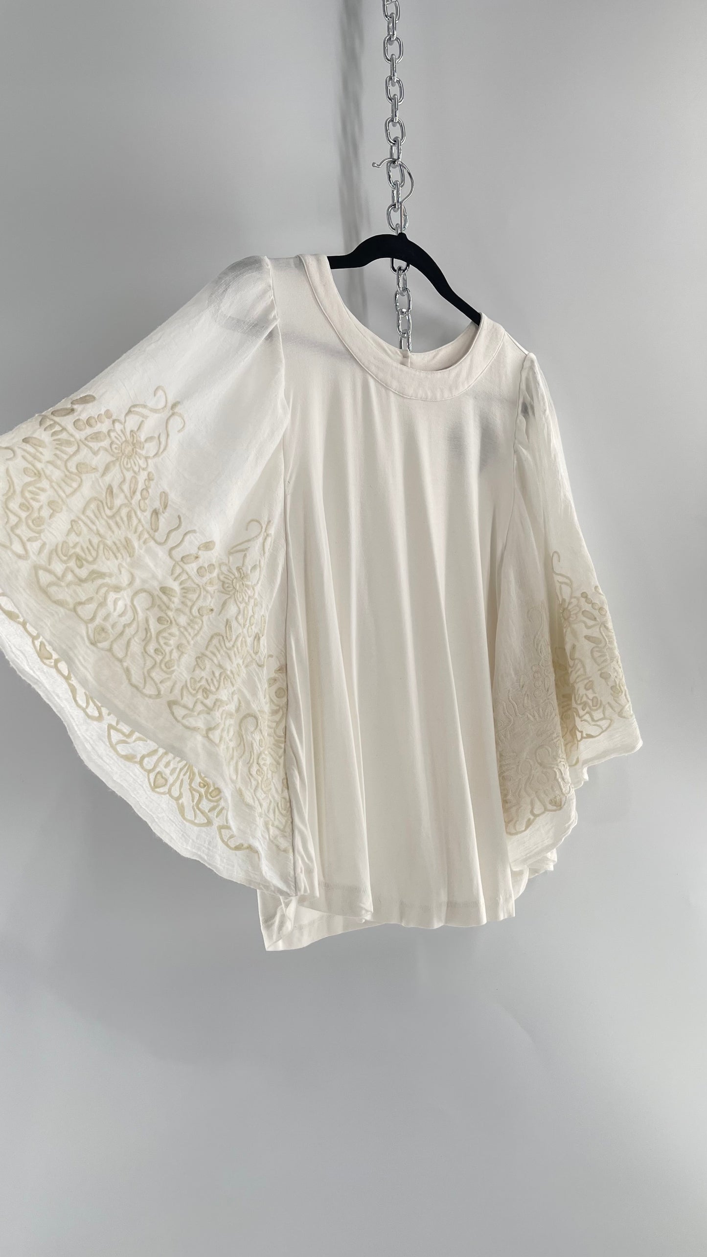 Anthropologie Eri + Ali White Embroidered Bat Wing Blouse (Medium)