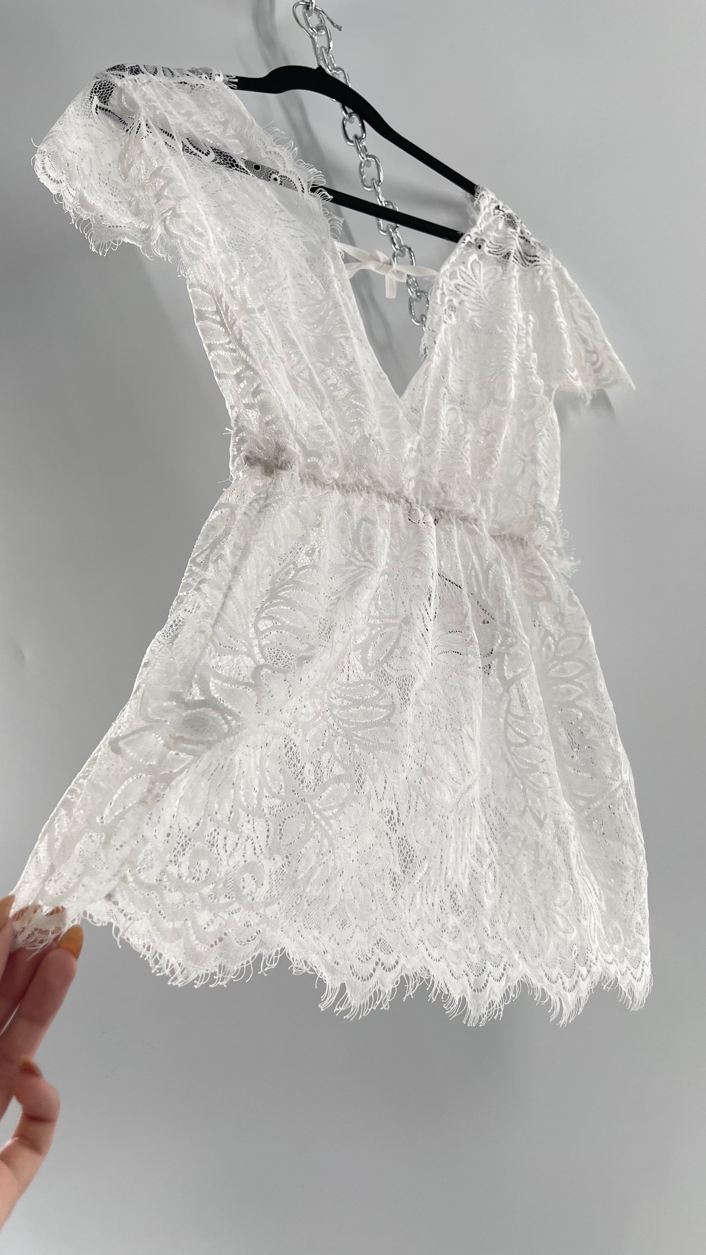 Vintage White Lace Scalloped Negligée Blouse (Small)