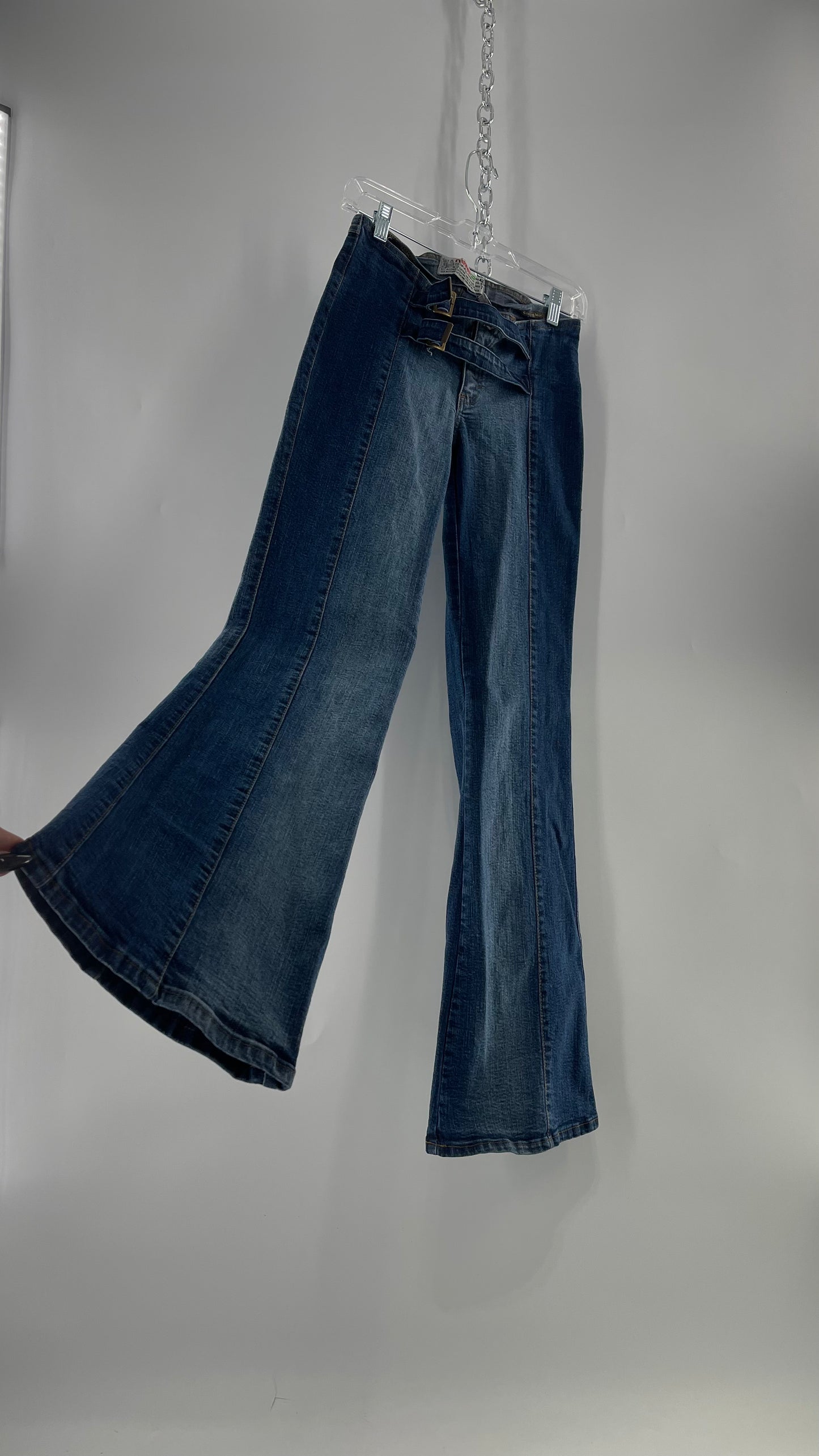 Vintage NewMax Two Toned Paneled Brazilian Jeans with Buckle Jean Strap Closure and Flared Hem (8)