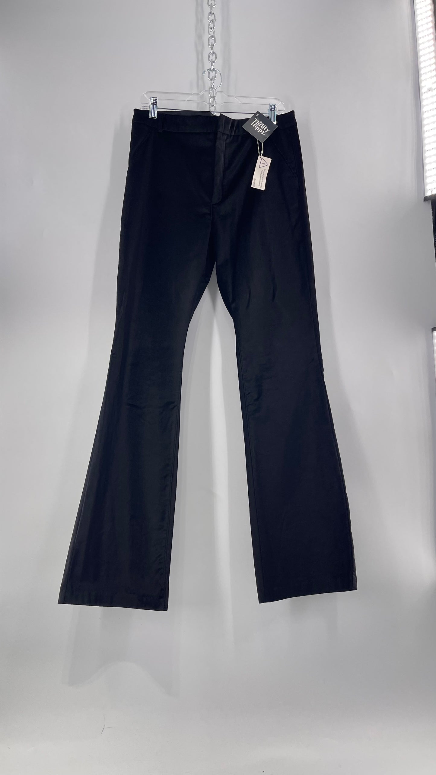 BLANK NYC Black Velvet Kick Flares (31) tá