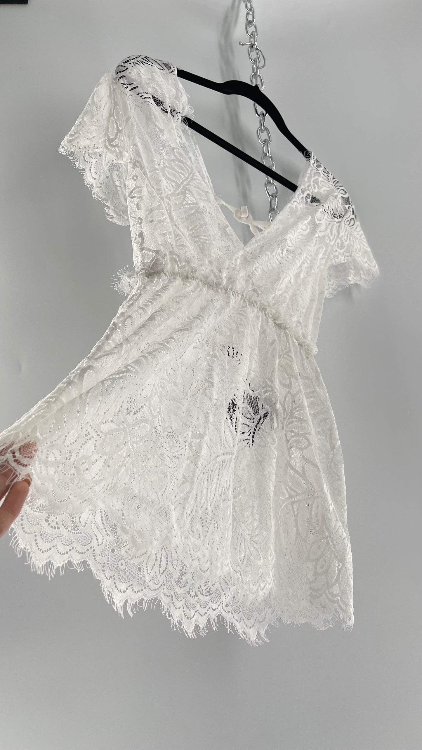 Vintage White Lace Scalloped Negligée Blouse (Small)