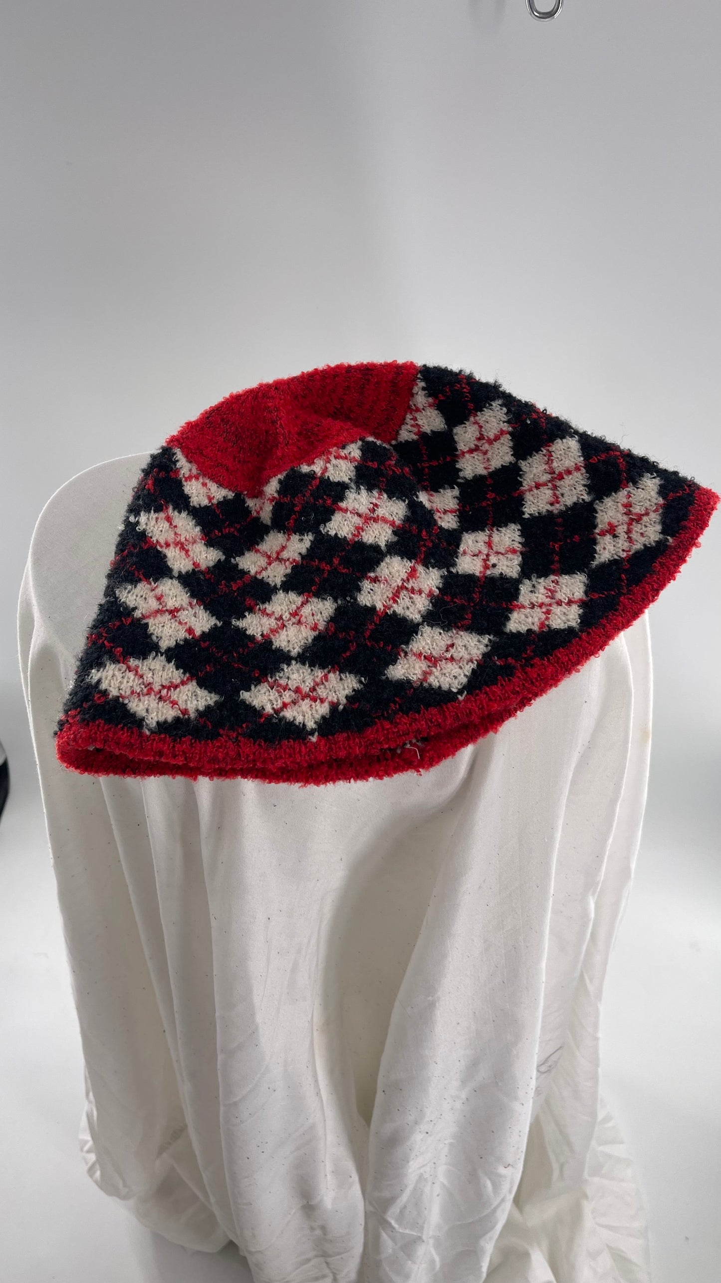 Argyle Patterned Knit Bucket