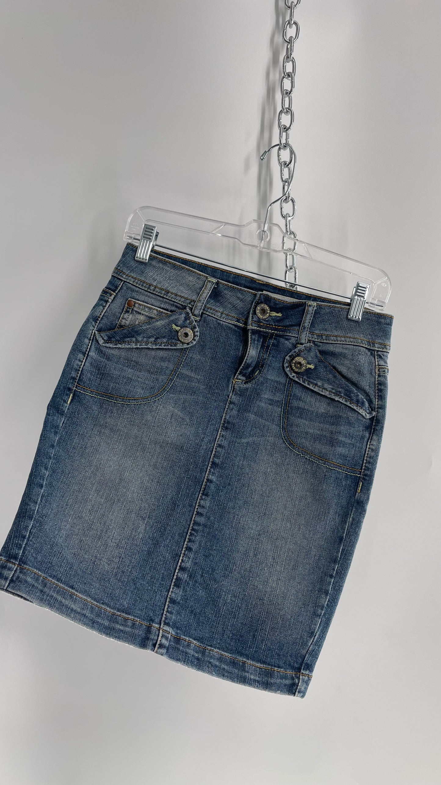 DKNY Denim Low Rise Skirt with Side Slit Pockets (0)