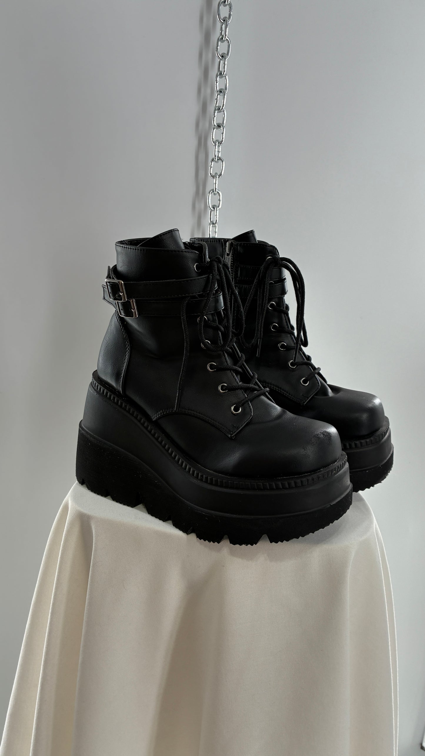 DEMONIA Shaker-52 Black Platform Wedge Combat Boots (9)