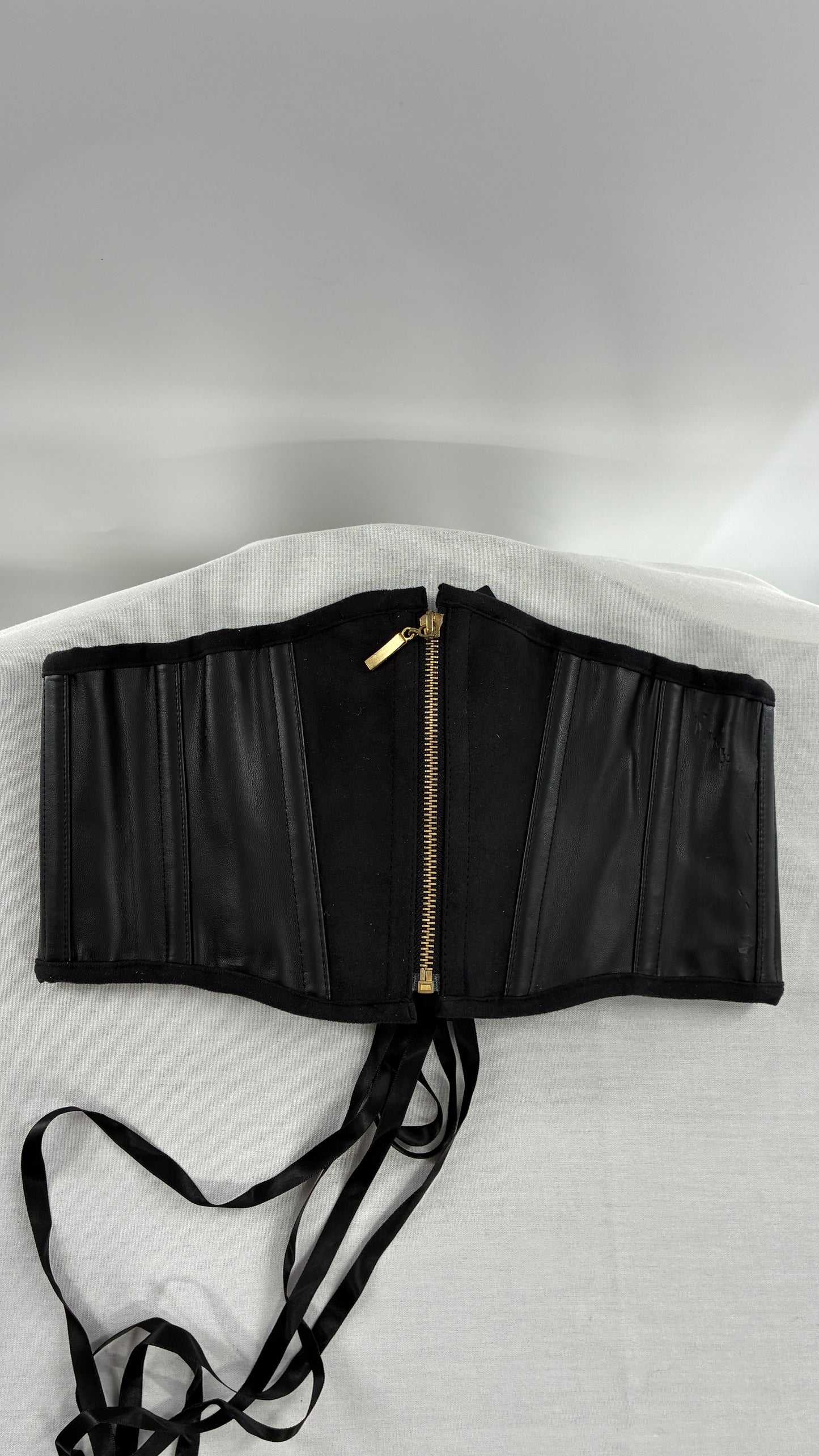 Vintage BACI Lingerie Corseted Zip Front Belt with Boning (Large)