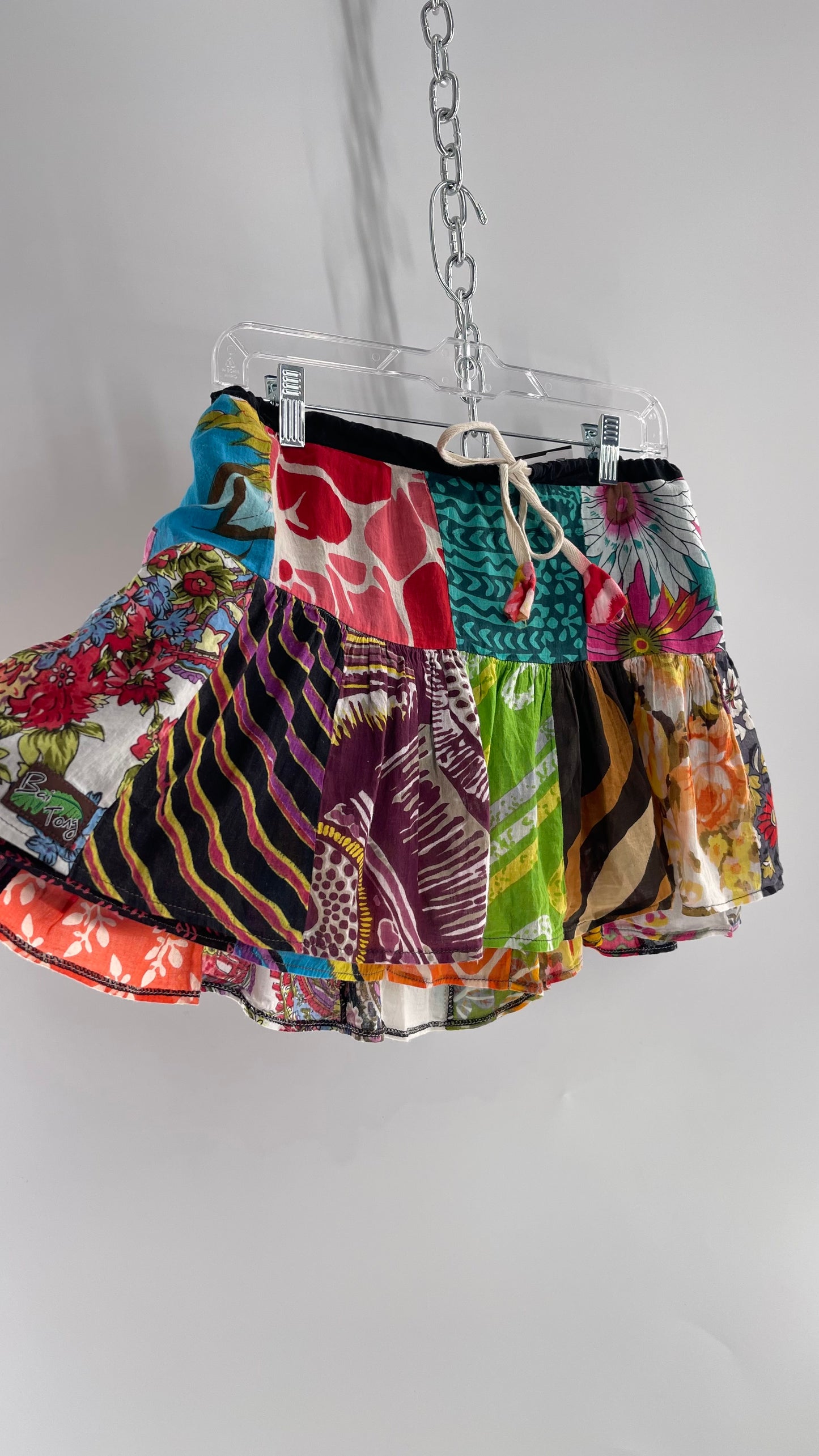 Vintage Bai Tong Tropical Patchwork Shorts/Skort (Medium)