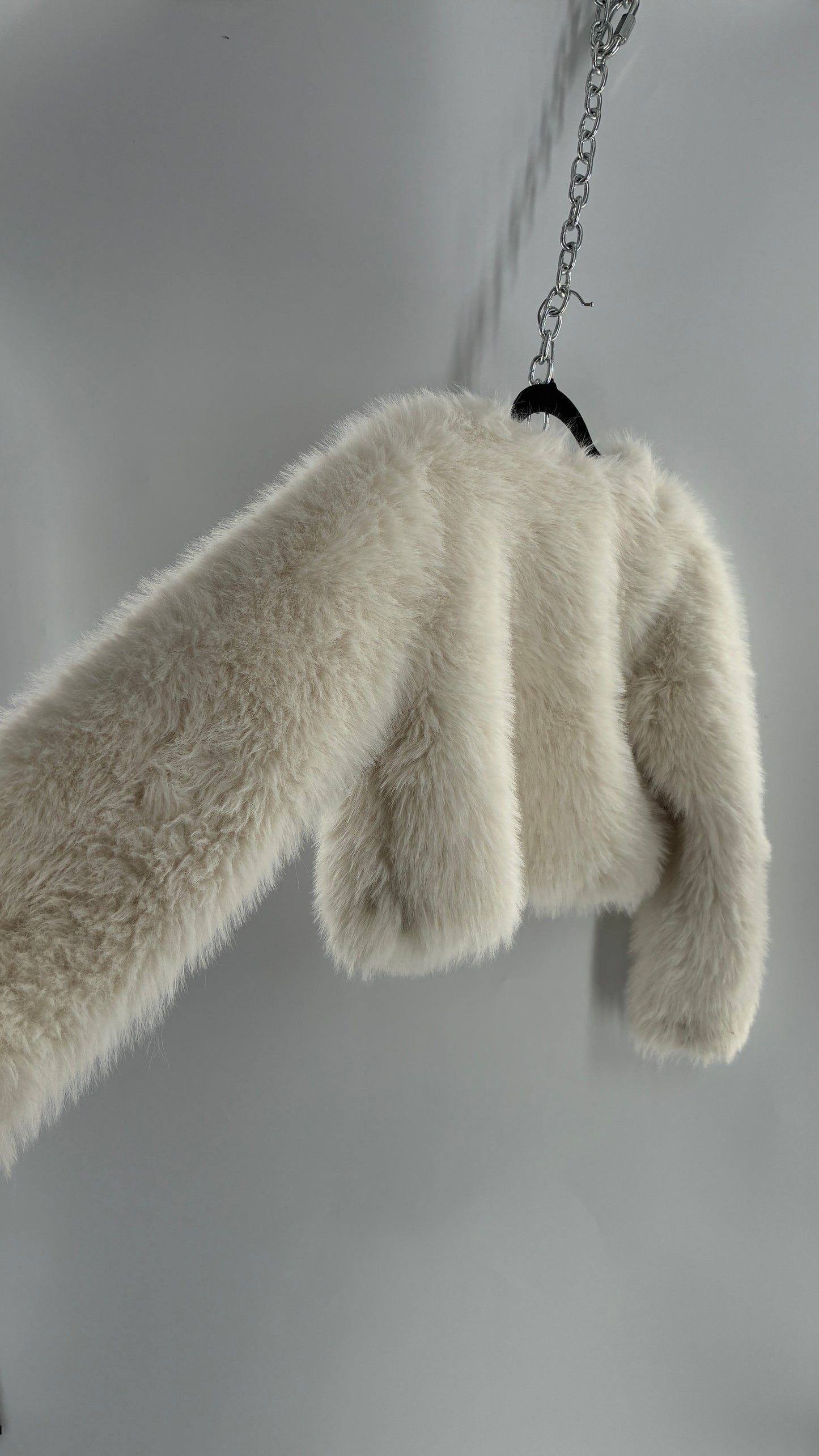 White Fluffy Cropped Jacket (Y14/XS/S)