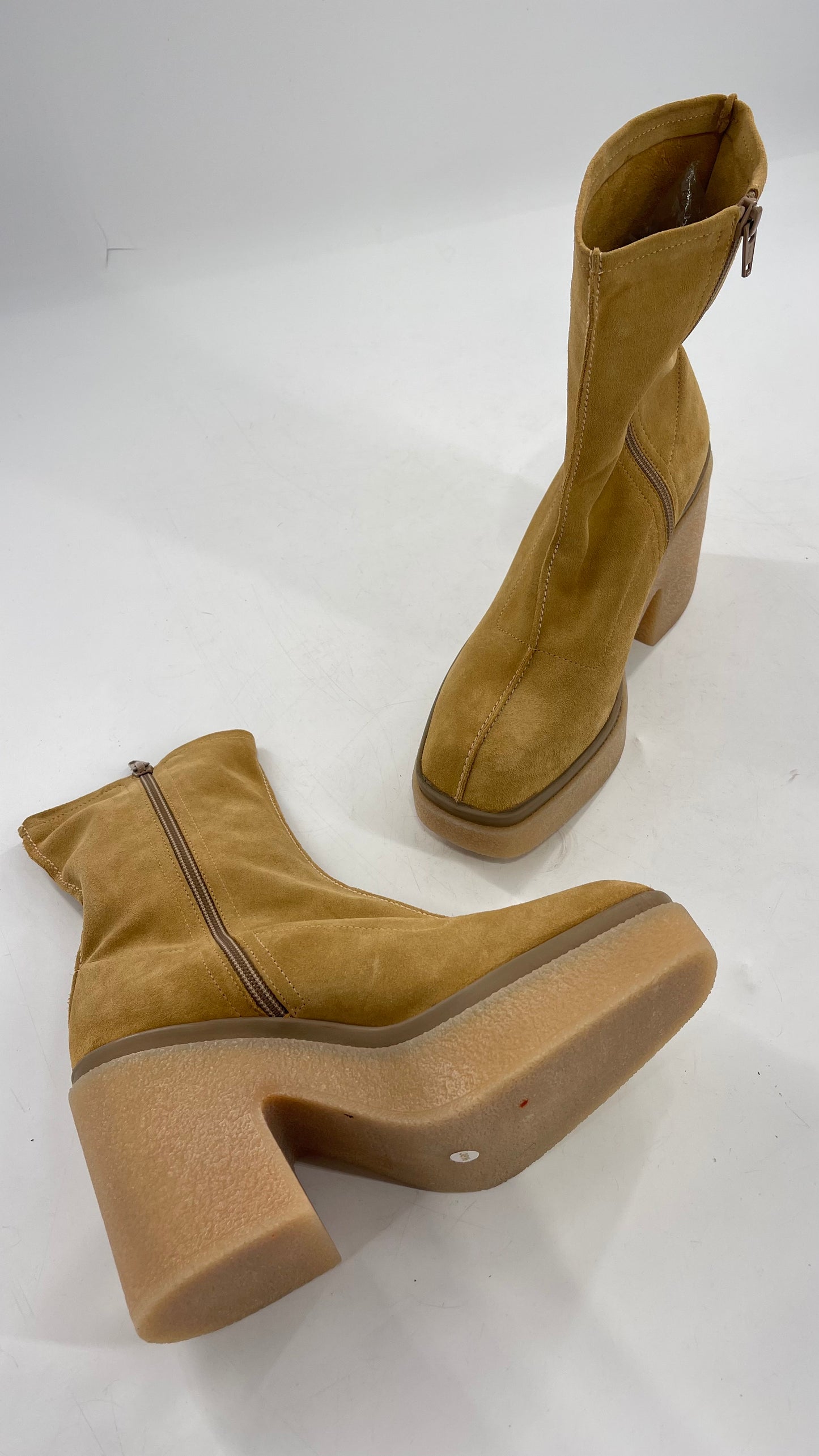 Free People Gigi Tan Suede Ankle Boots with Platform and Chunky Rubber Heel (38.5)
