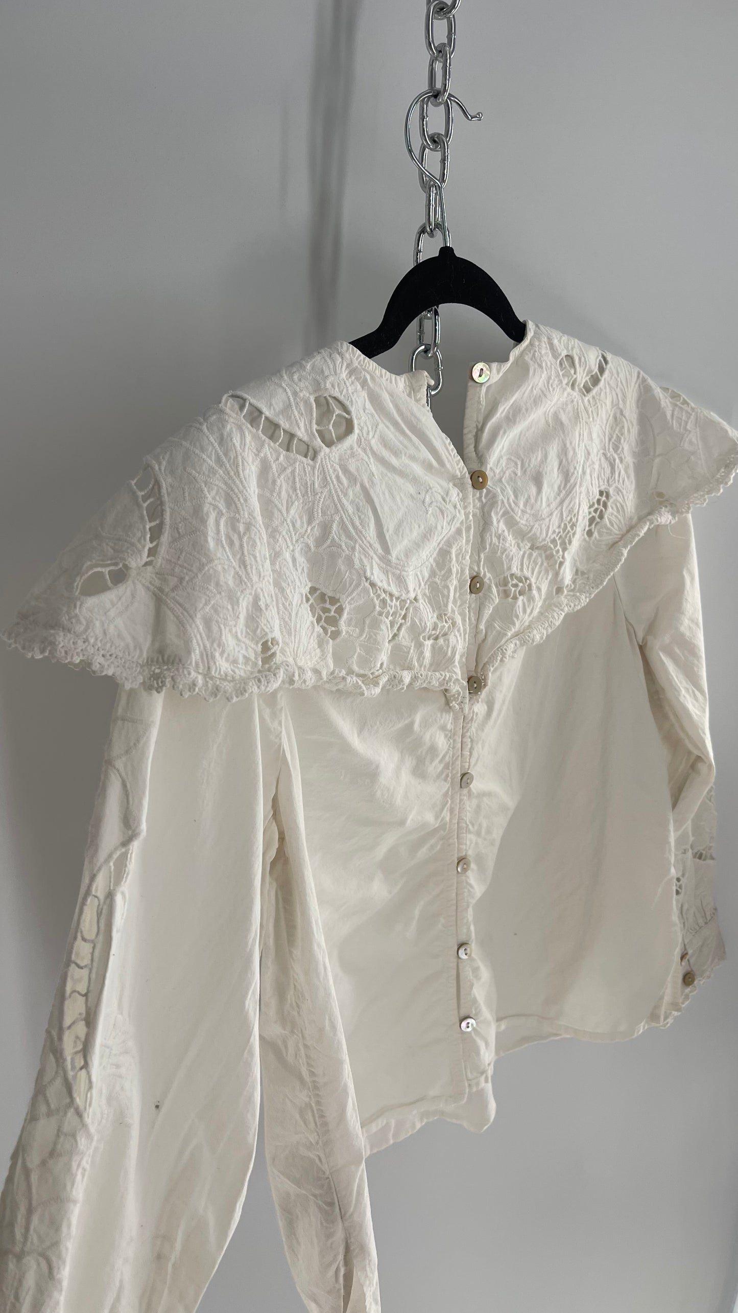 CLEOBELLA White Cotton Prairie Blouse with Lace Balloon Sleeves and Collar (Small)