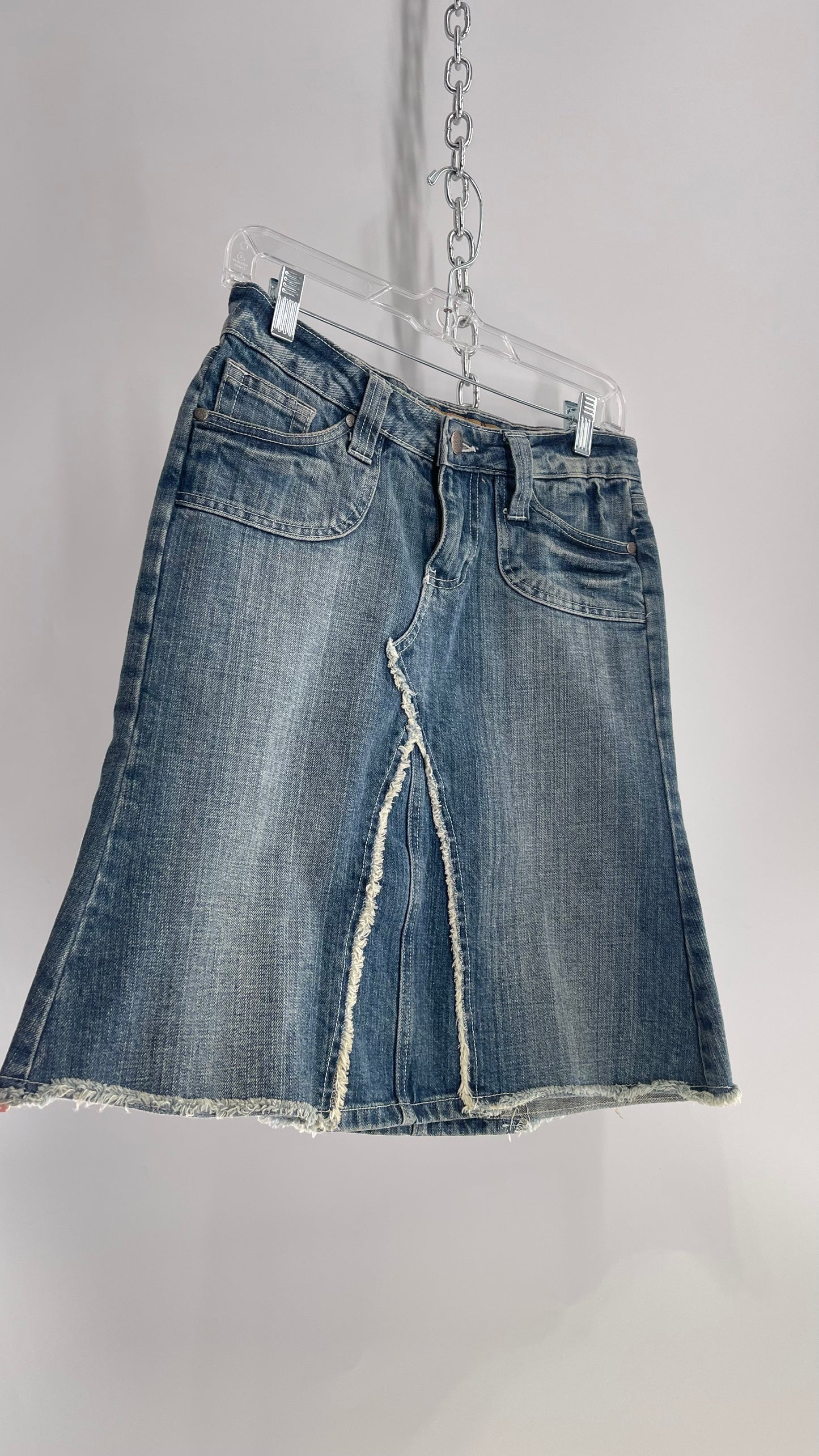 Vintage Hint Jeans Denim Skirt with Frayed Seams (1)