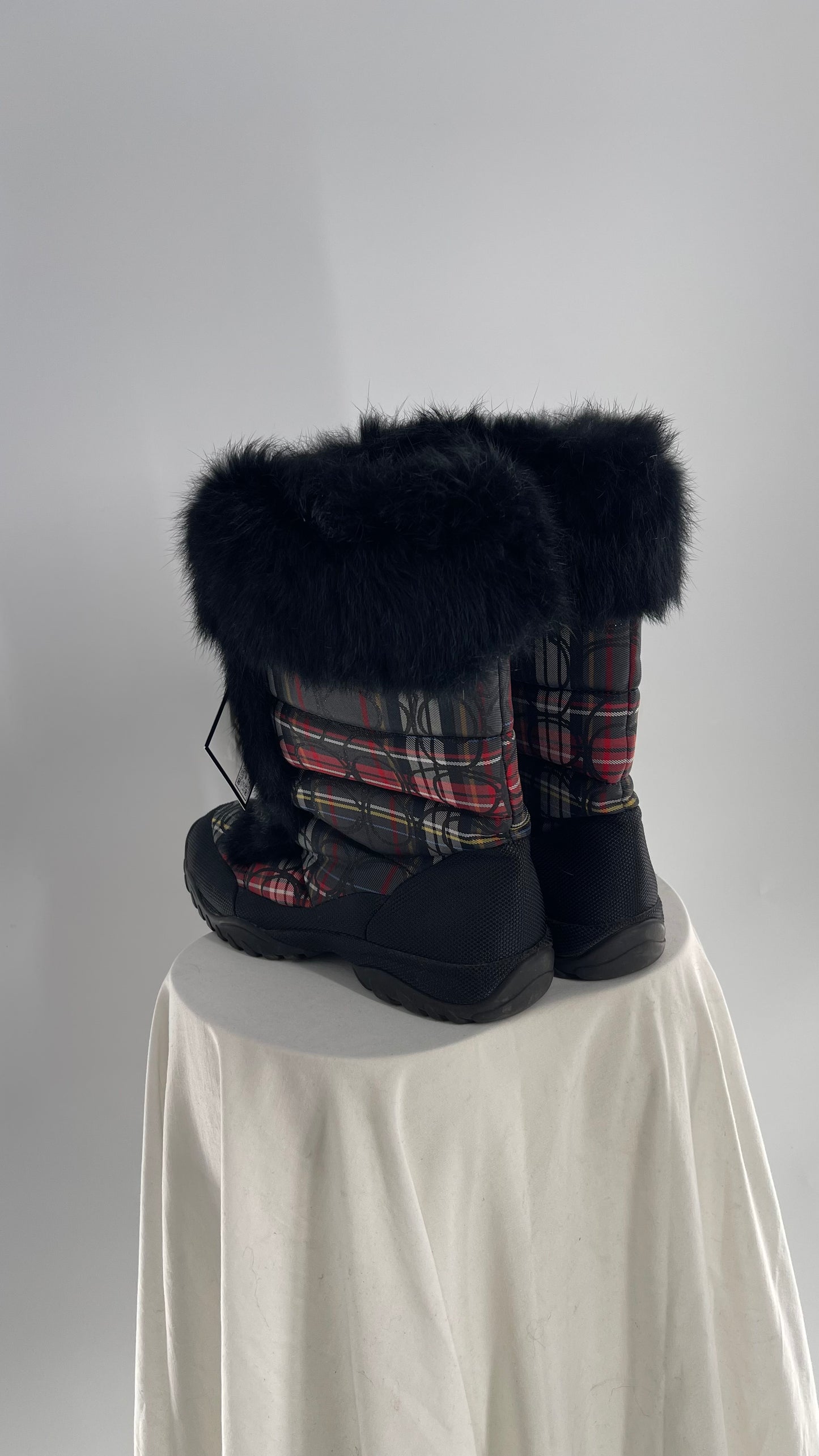 Vintage COACH Jennie Plaid Quilted Logo Patterned Boots with Rabbit Fur Trim (9)