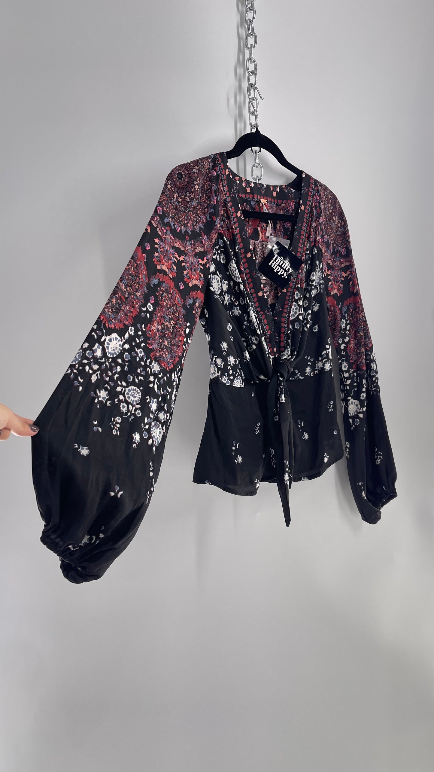 Free People Black Silky Balloon Sleeve Tie Bust Blouse with Button Bag (XS)