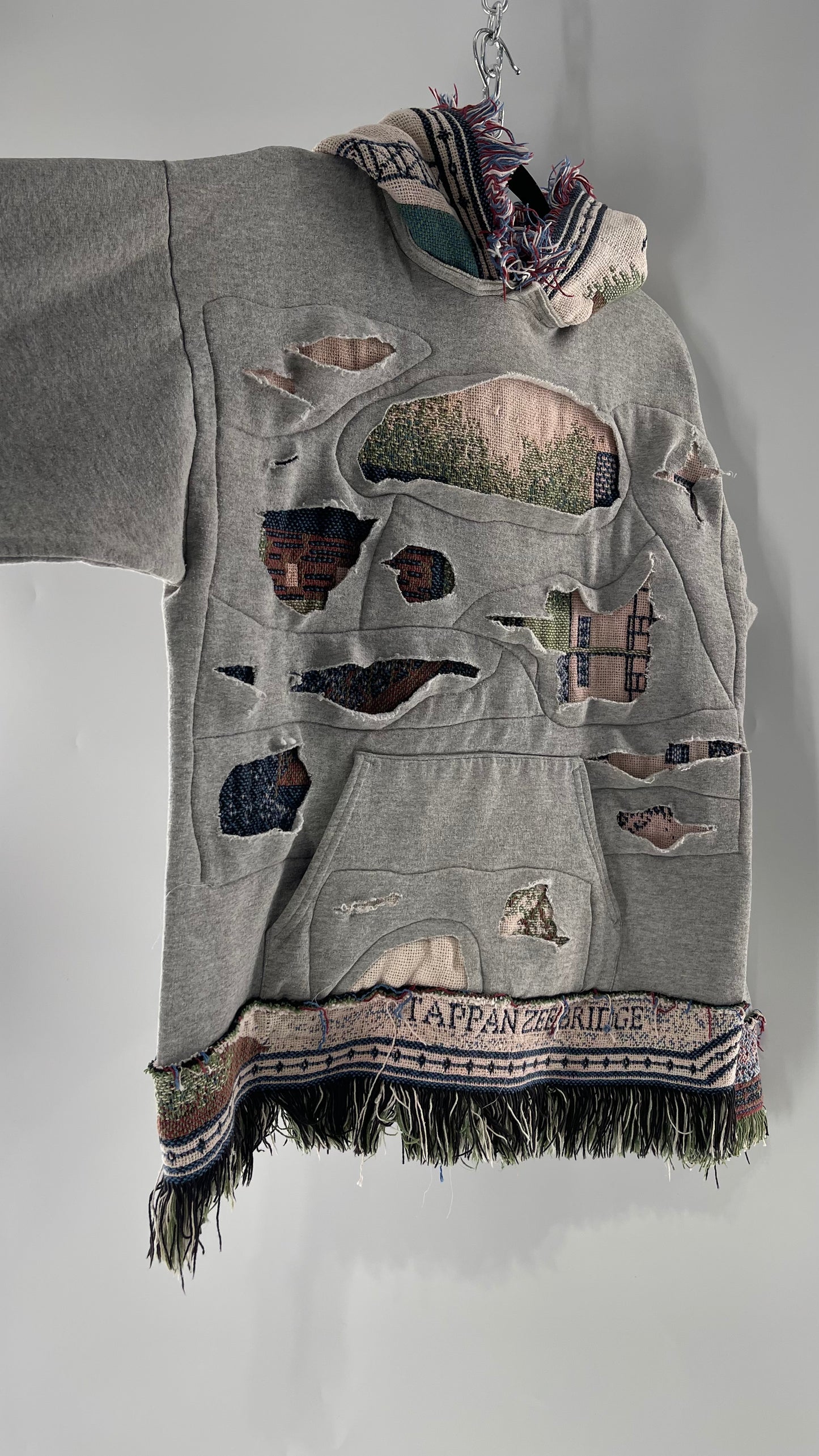 CUSTOM NY Tappanzee Rugged Distressed Blanket Hoodie with Coloration Gradient (S/M)