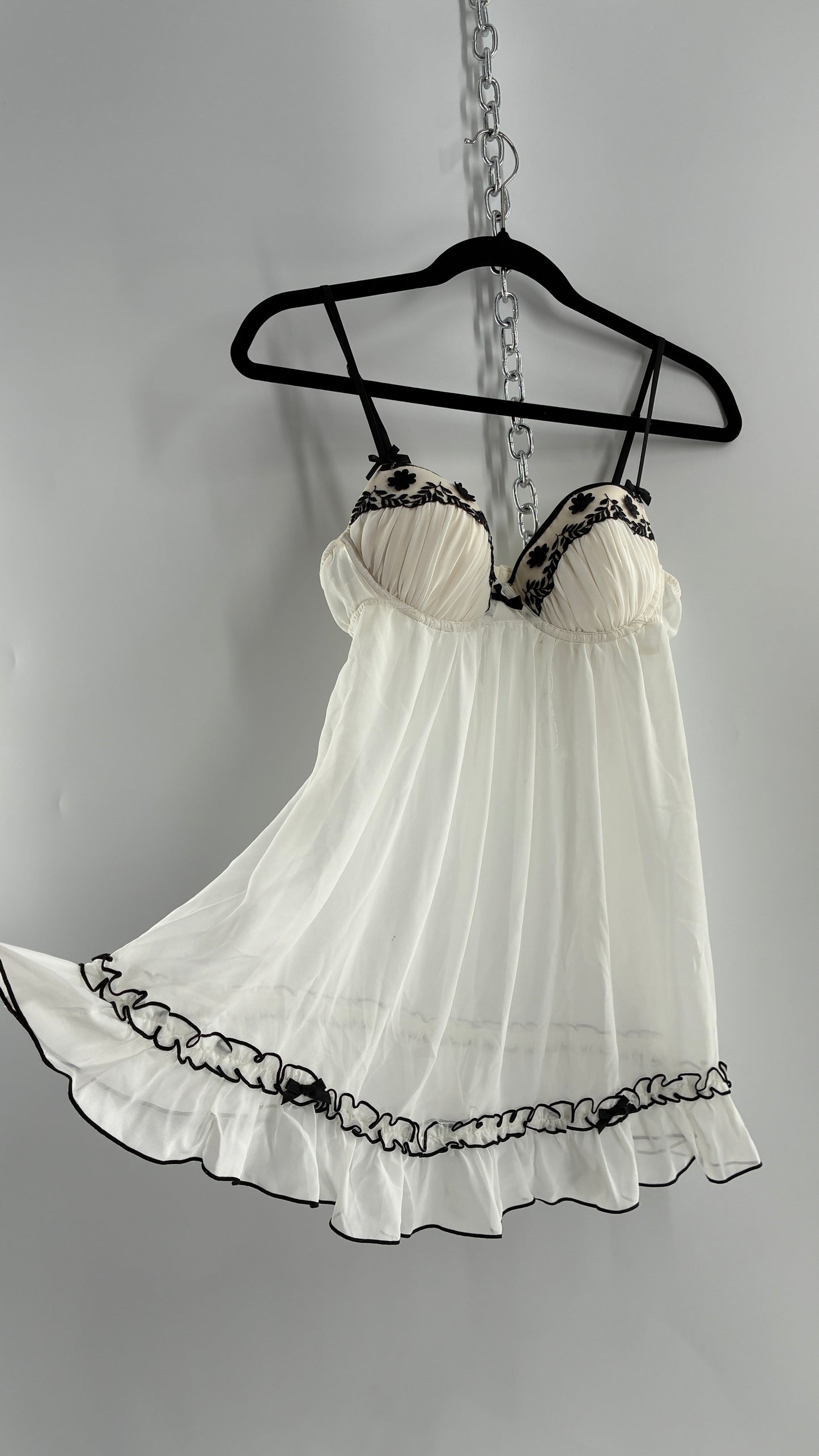 Deadstock Vintage In Bloom Babydoll Camisole and Thong Set with Tags (Medium)