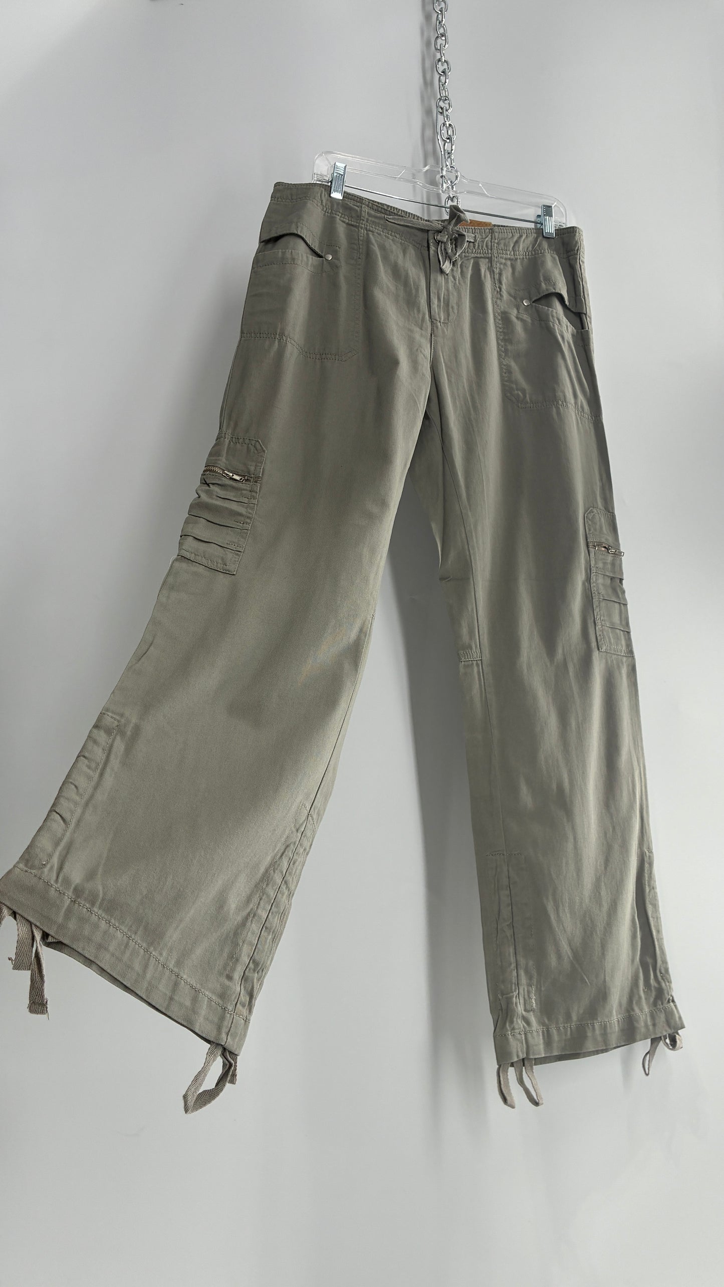 Deadstock Vintage MOKACHINO Grey Green Drawstring Cargos (8)