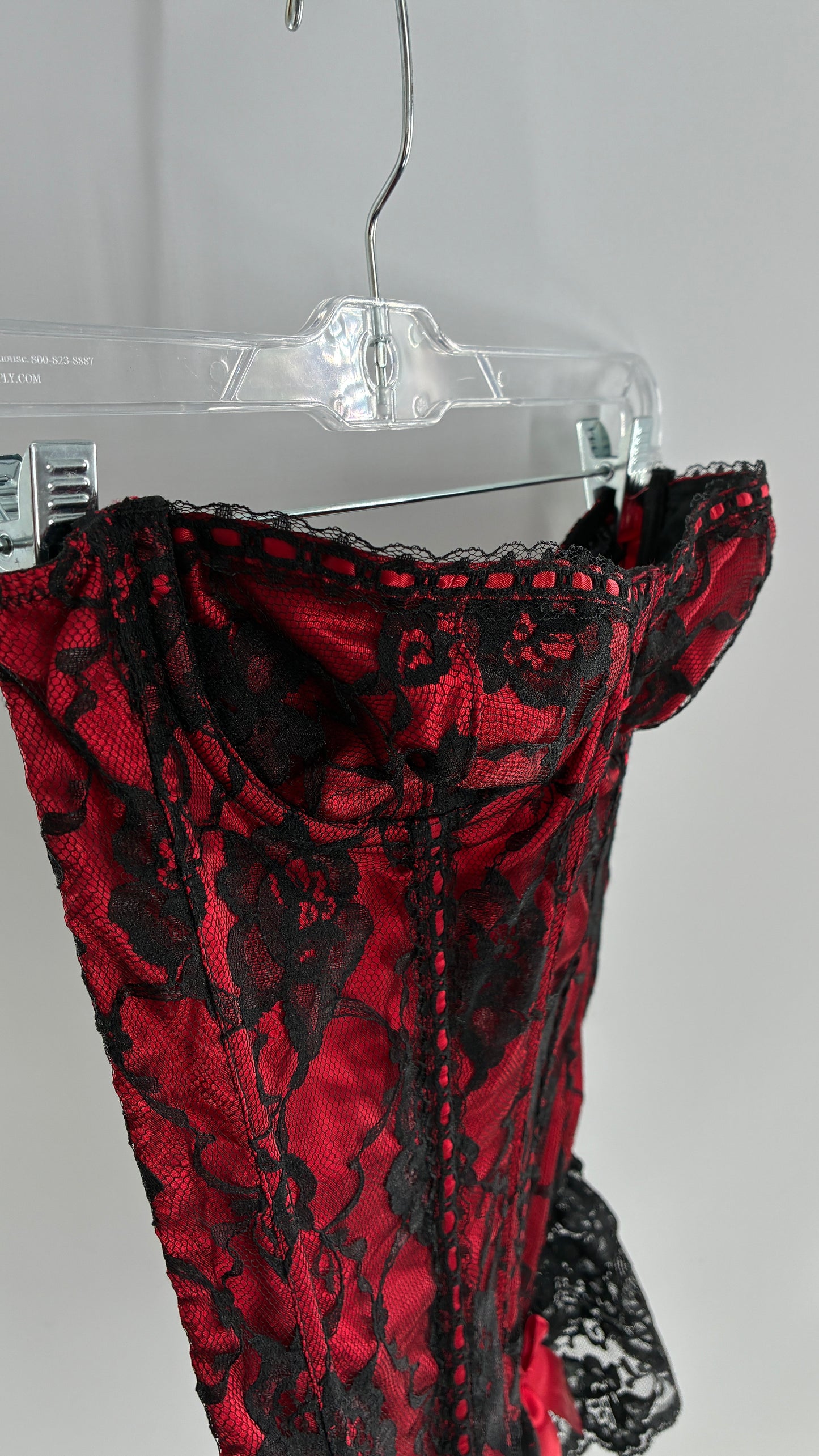 Vintage Frederick’s of Hollywood Red Black lace Overlay Corset with Bows and Ribbon Detailing (32)