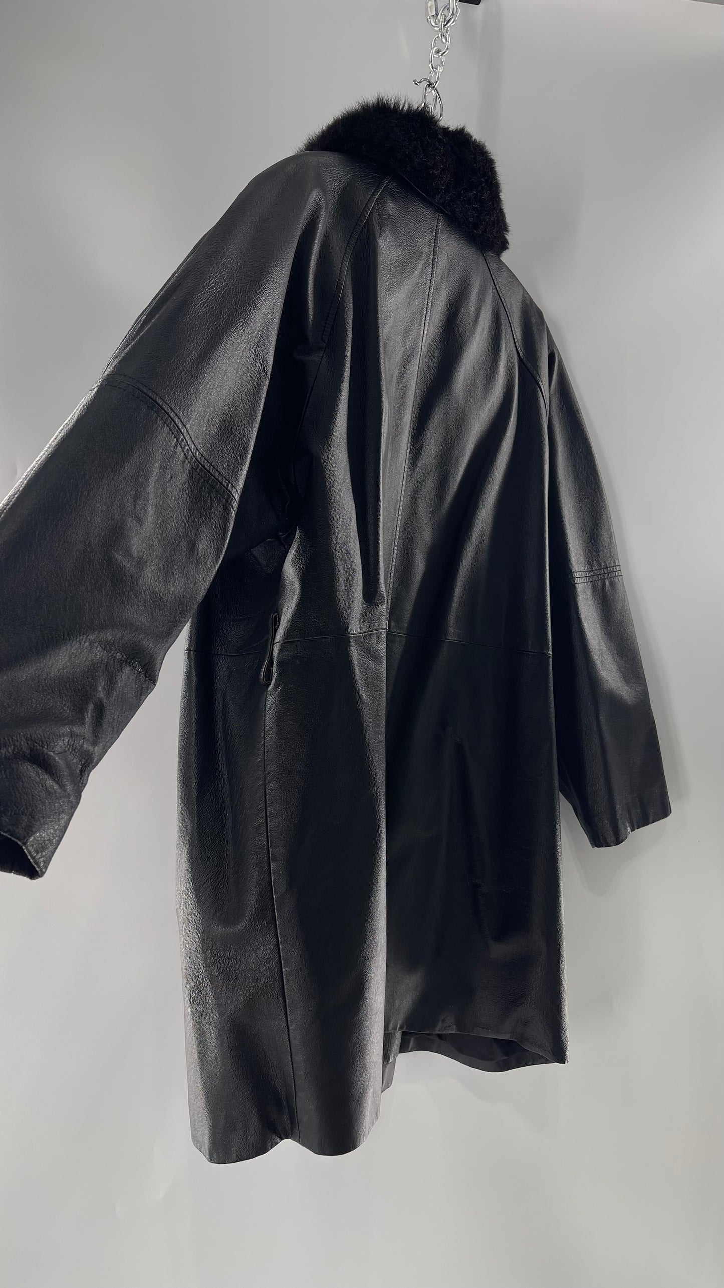 FITZWRIGHT Vintage Black Leather Coat with New Zealand Opposum Fur Collar and Faux Fur Belt (C)(Large)