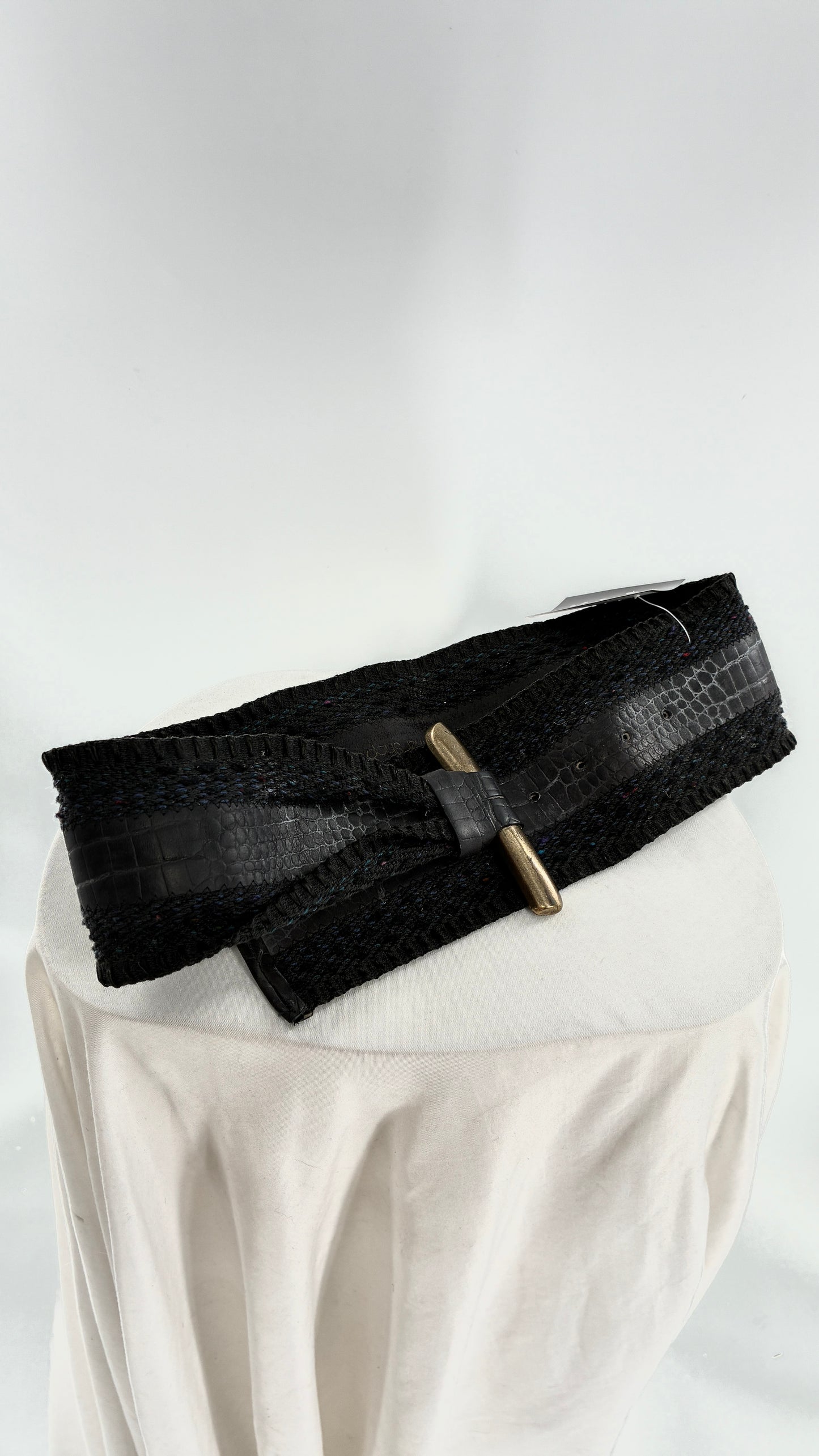 Vintage Leather Shop Belt with Bronze Buckle and Knit Details (Small)
