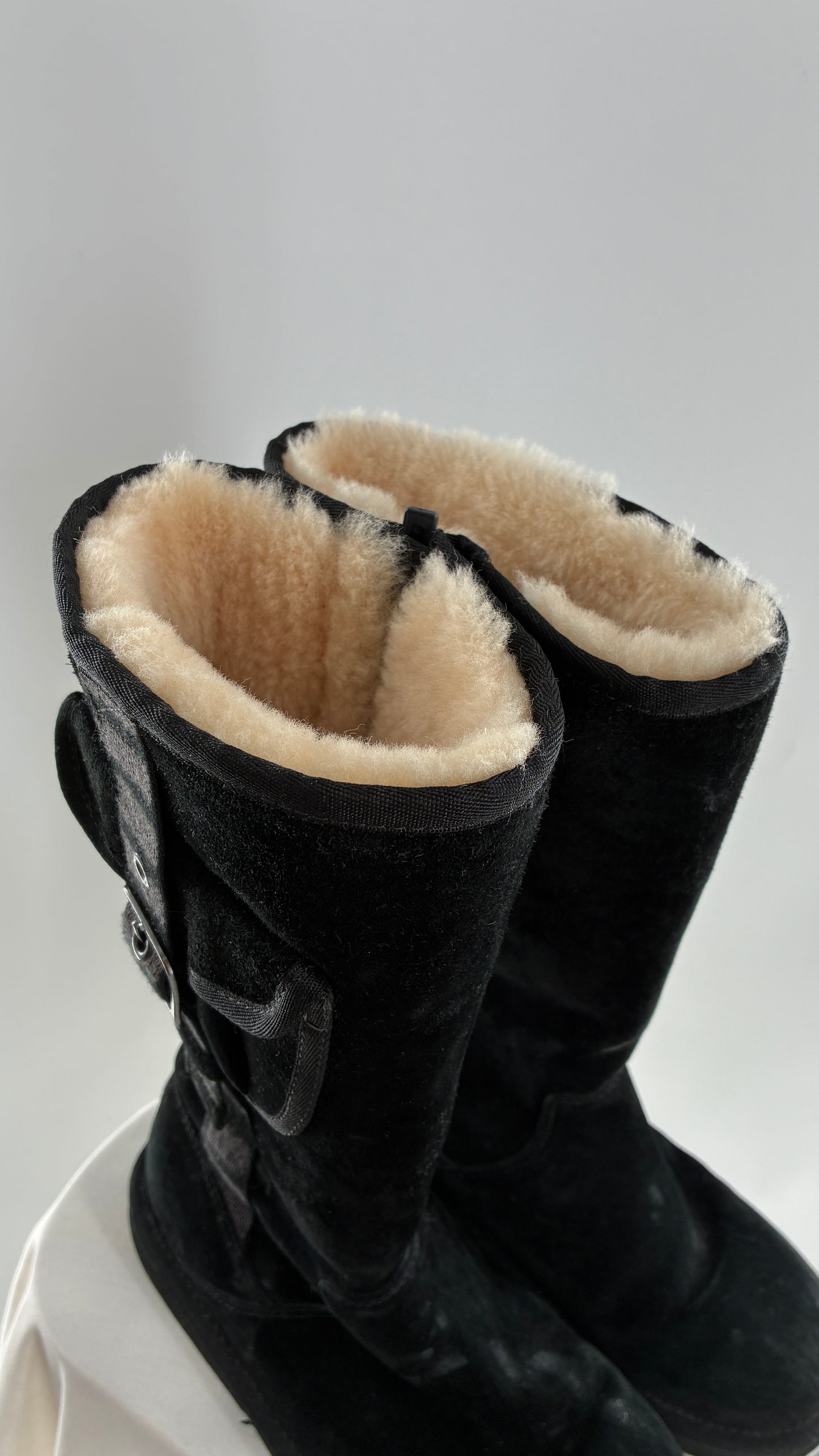 UGG Australia Black Suede Tall Cargo Boot (6)