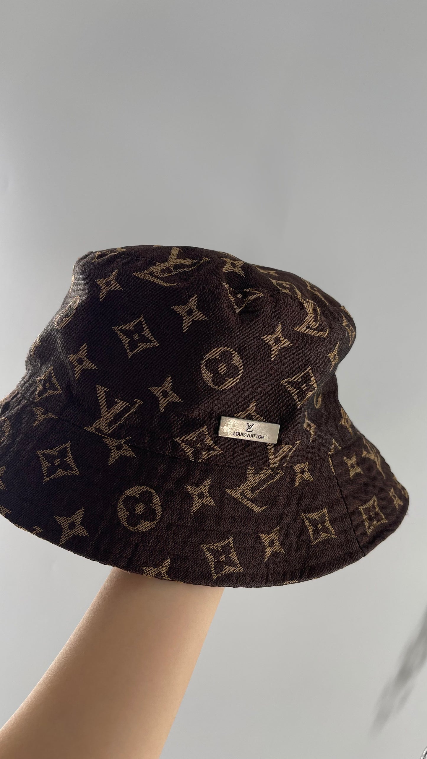 Unauthenticated Louis Vuitton Brown Monogram Bucket Hat