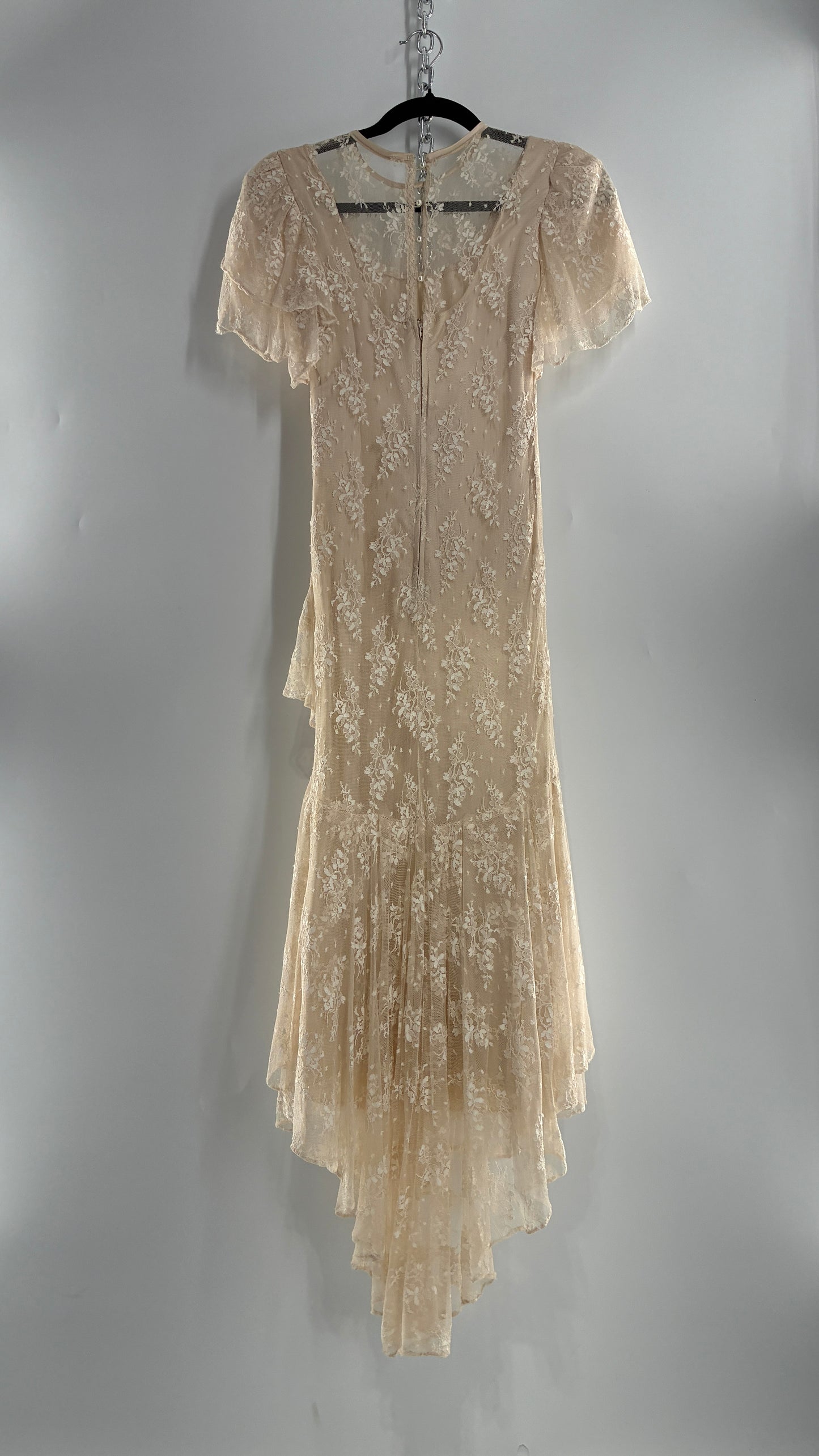 Vintage Ivory Lace Gown with Petal Sleeves, Tiered Hemline (5/6)