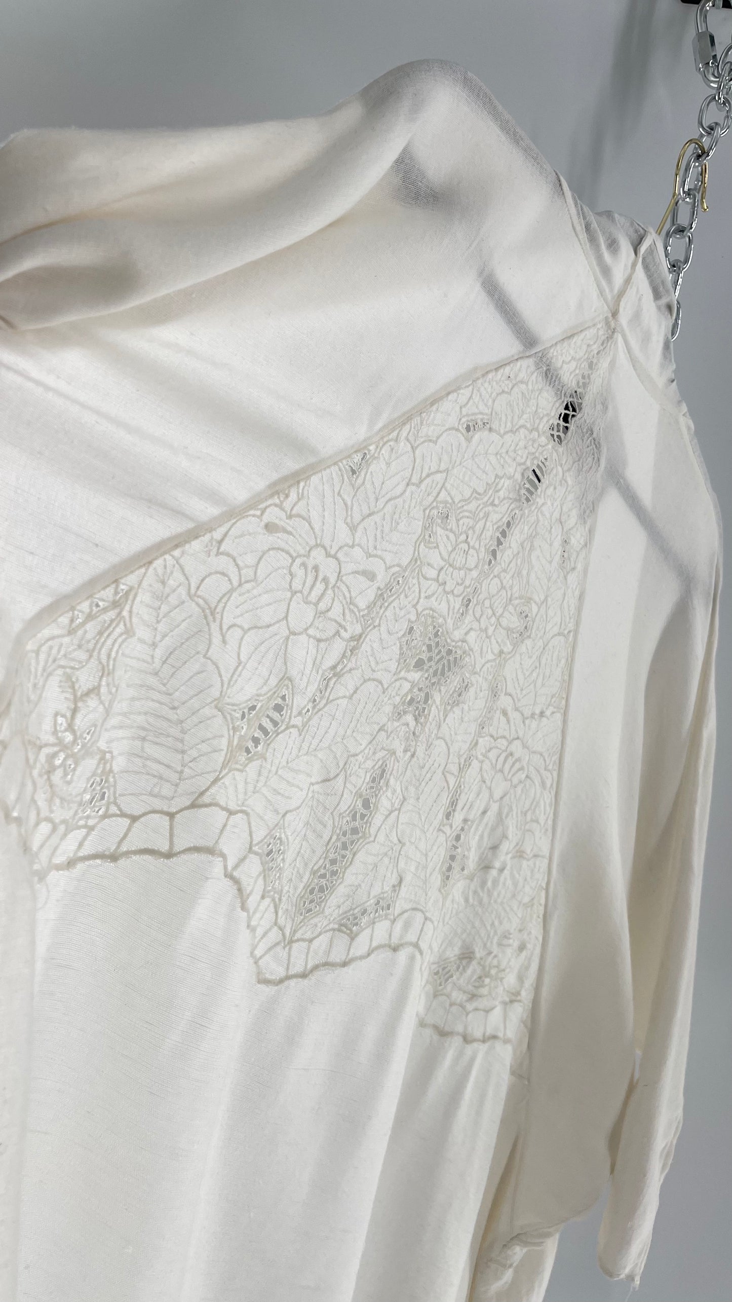 Intimately Free People Linen/Cotton White Cape with Embroidery Design (Medium)