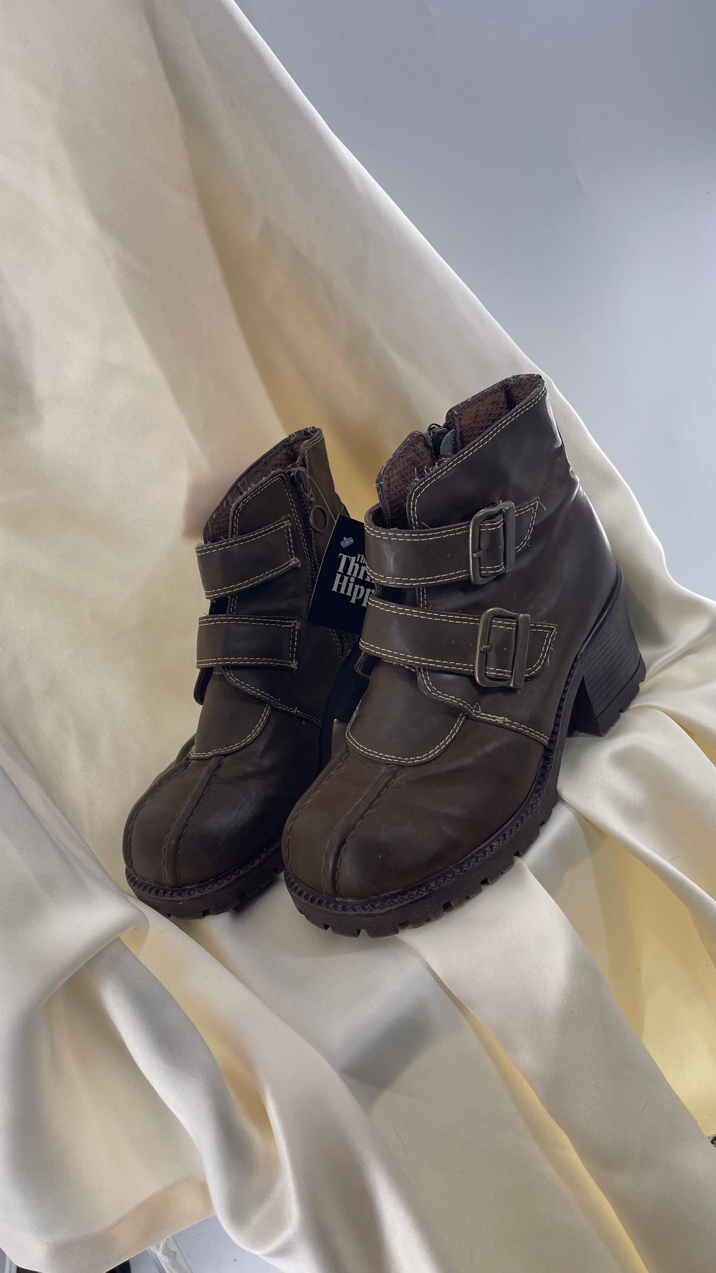 Vintage No Boundaries Brown Chunky Heel Platform Cross Front Buckle Boots (7)