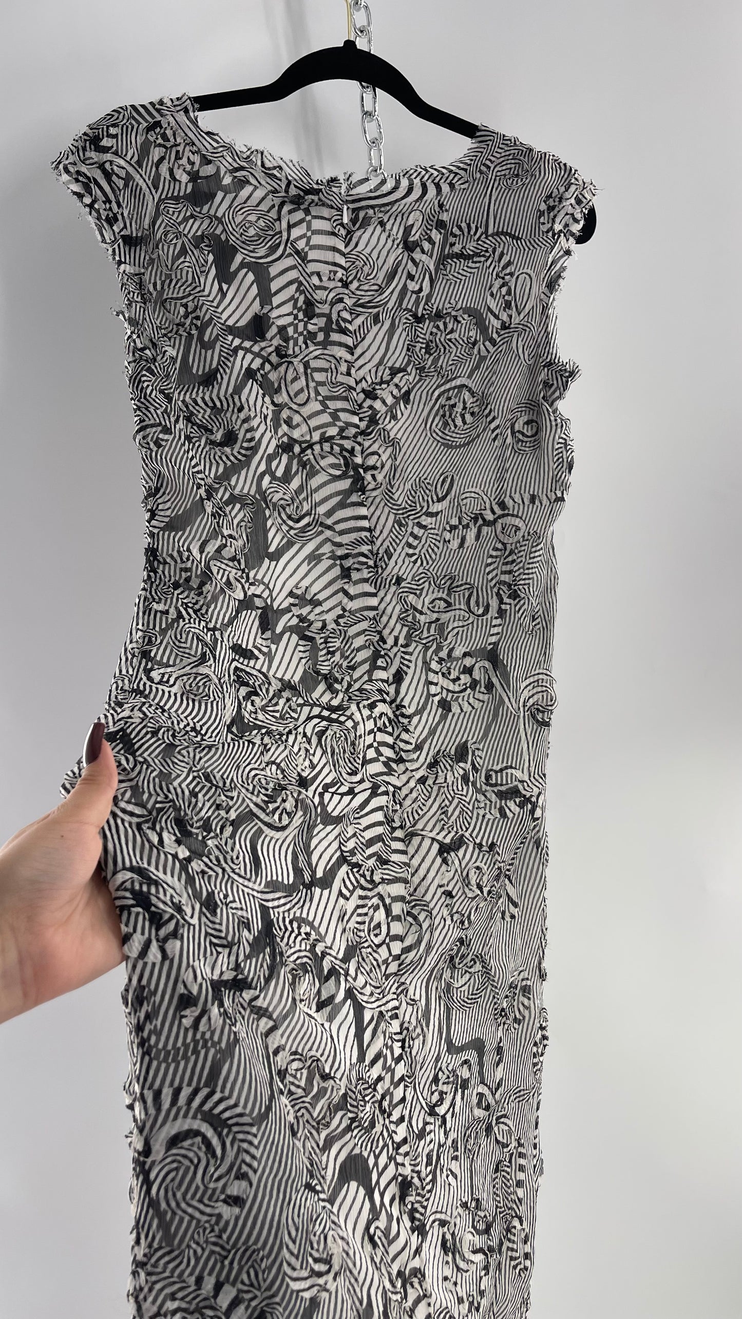 Vintage J. Peterman Black and White Midi Dress with Embroidered Details (10)