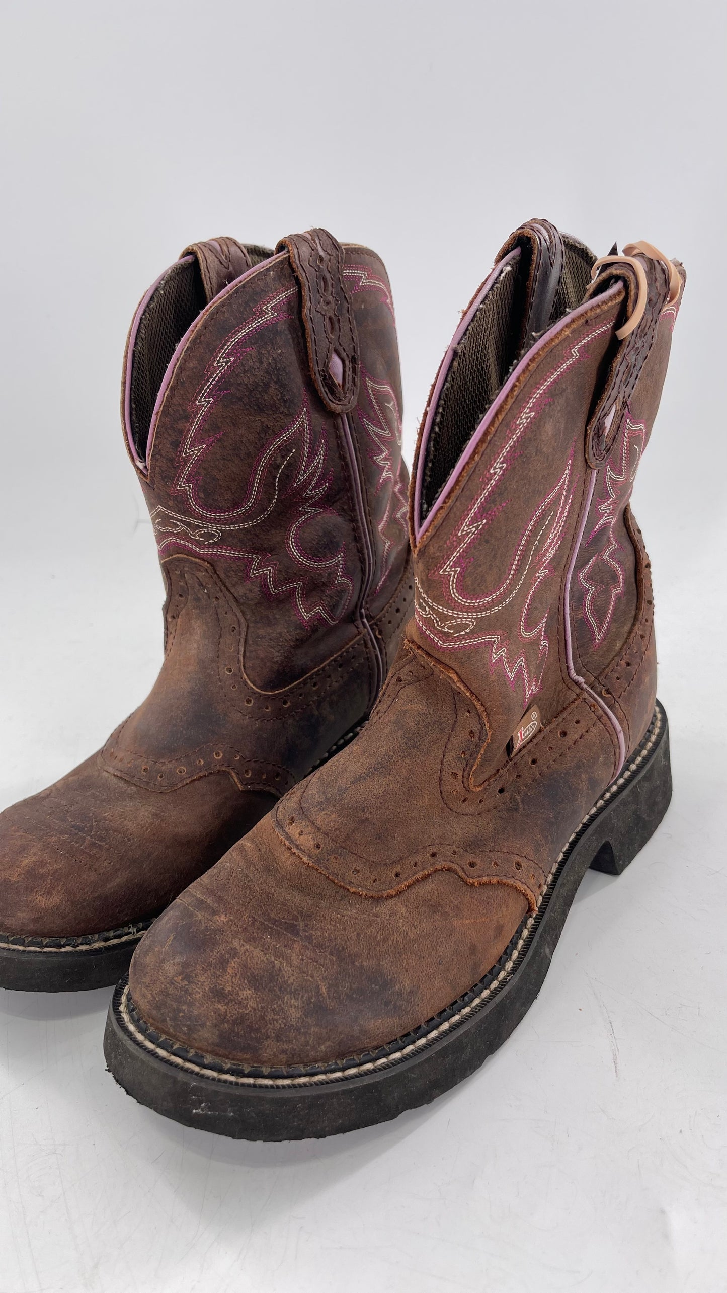 Justin Gypsy Edition Brown Leather Short Cowboy Boot with Pink Embroidery/Stitching (9)